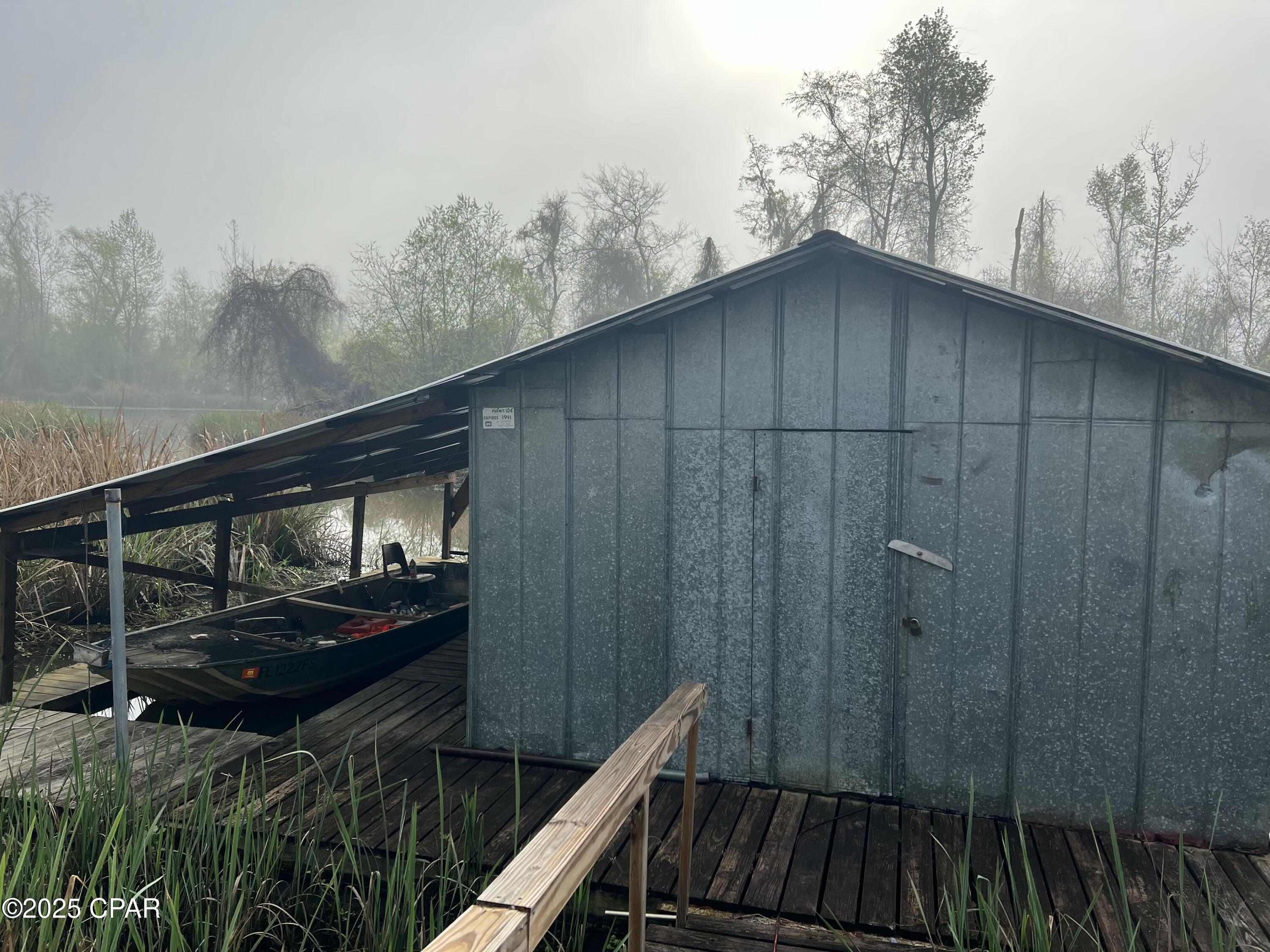 Sneads, Florida 32460, United States, 3 Bedrooms Bedrooms, ,2 BathroomsBathrooms,Residential,Active,99668