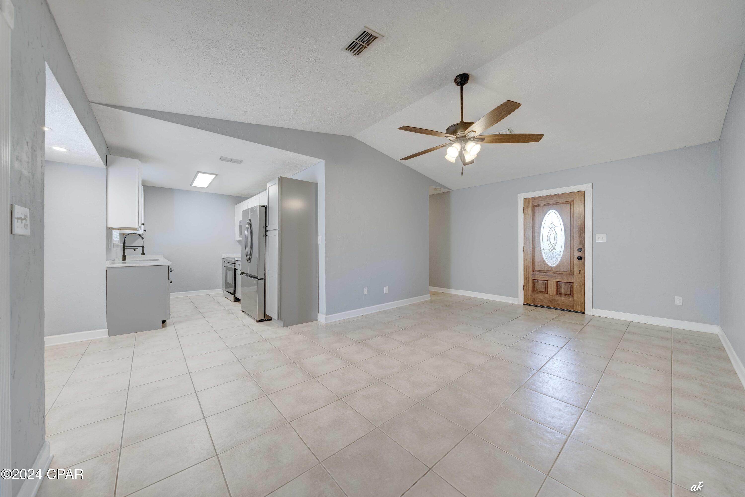 [No Recorded Subdiv] - Residential Lease