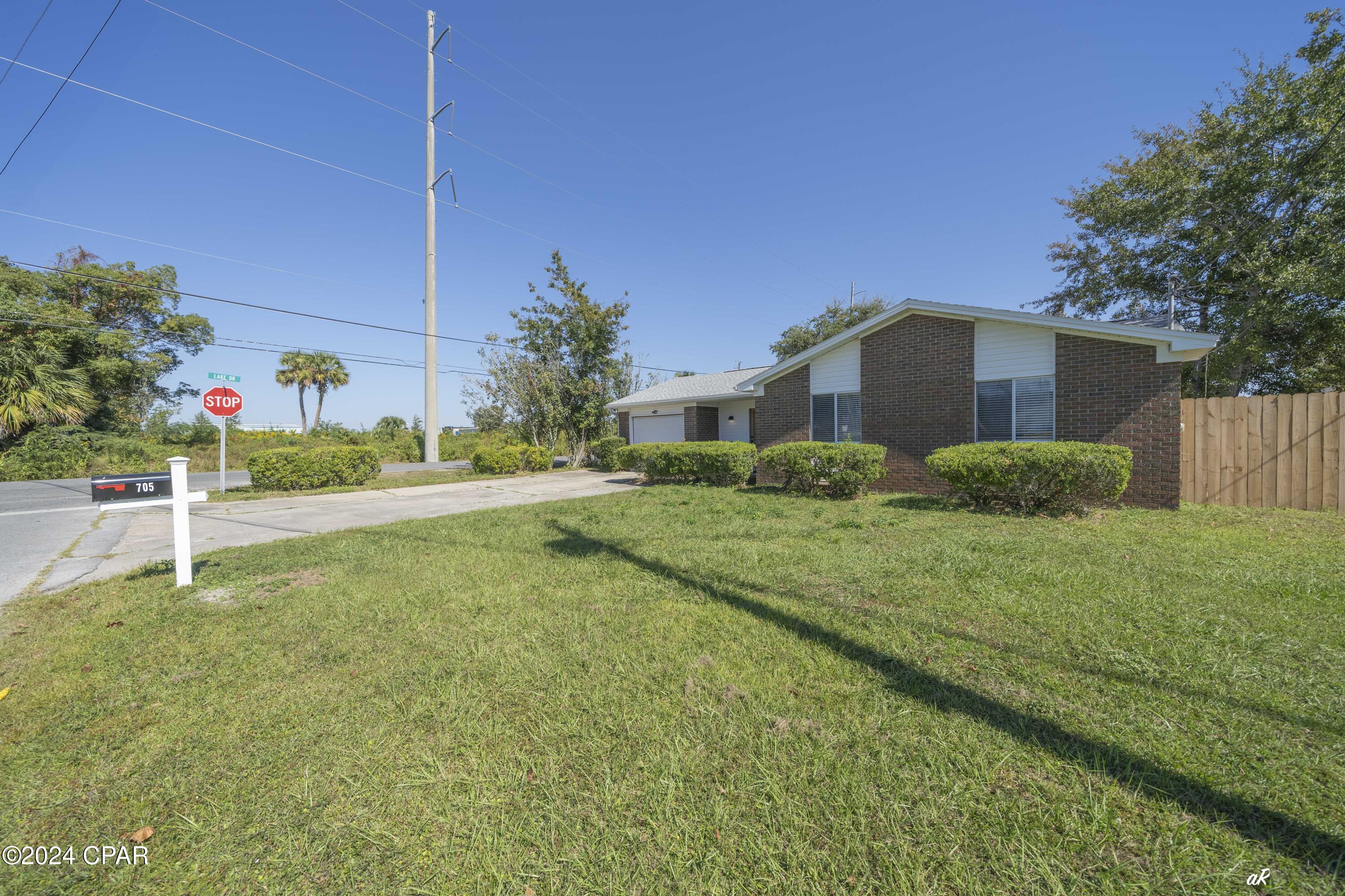 [No Recorded Subdiv] - Residential Lease