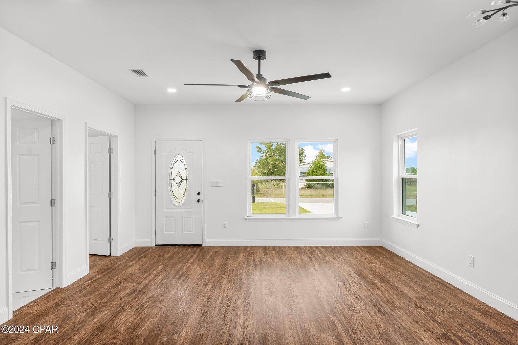 [No Recorded Subdiv] - Residential