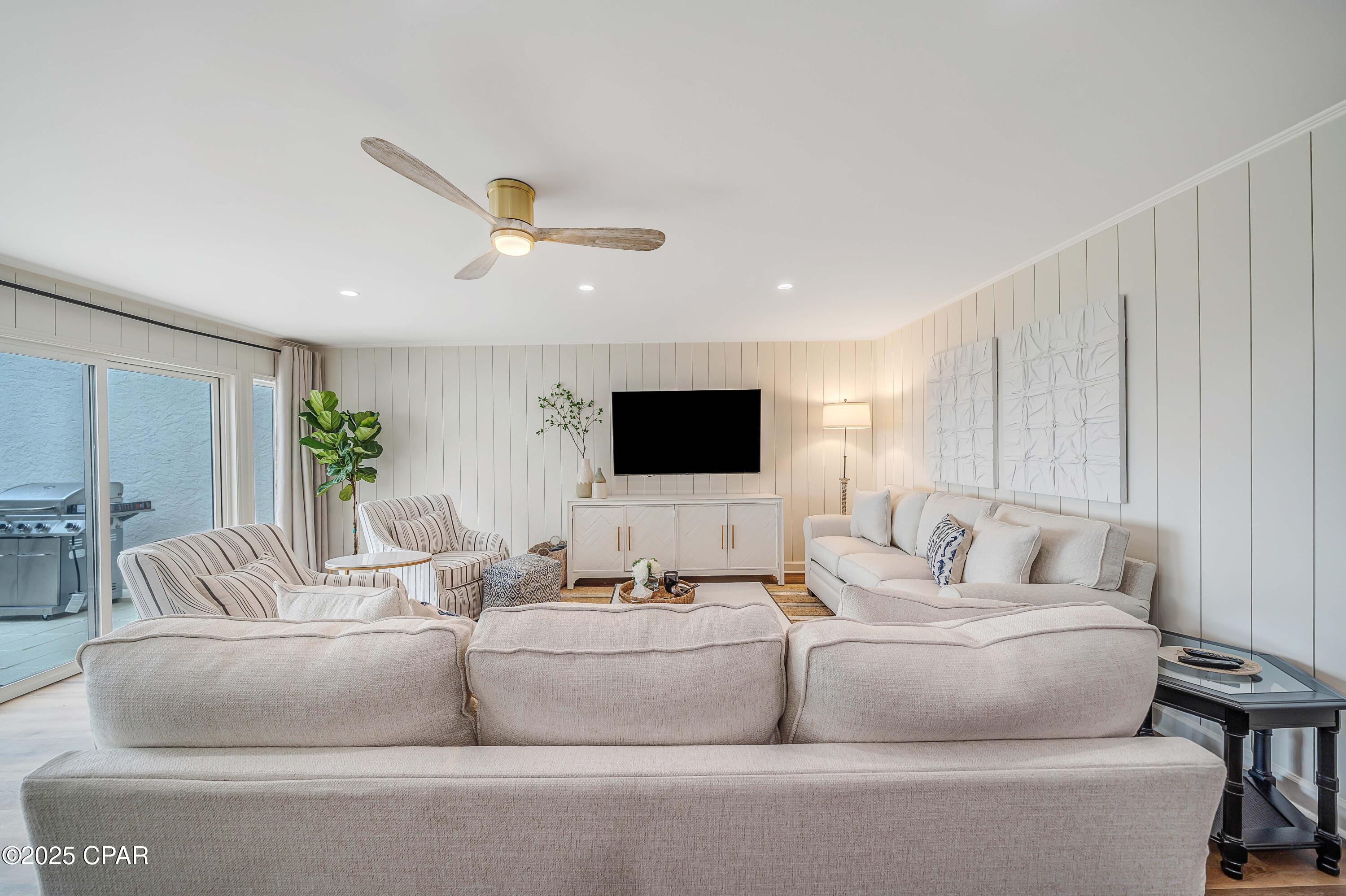 Bay Point Harbour Villas - Residential