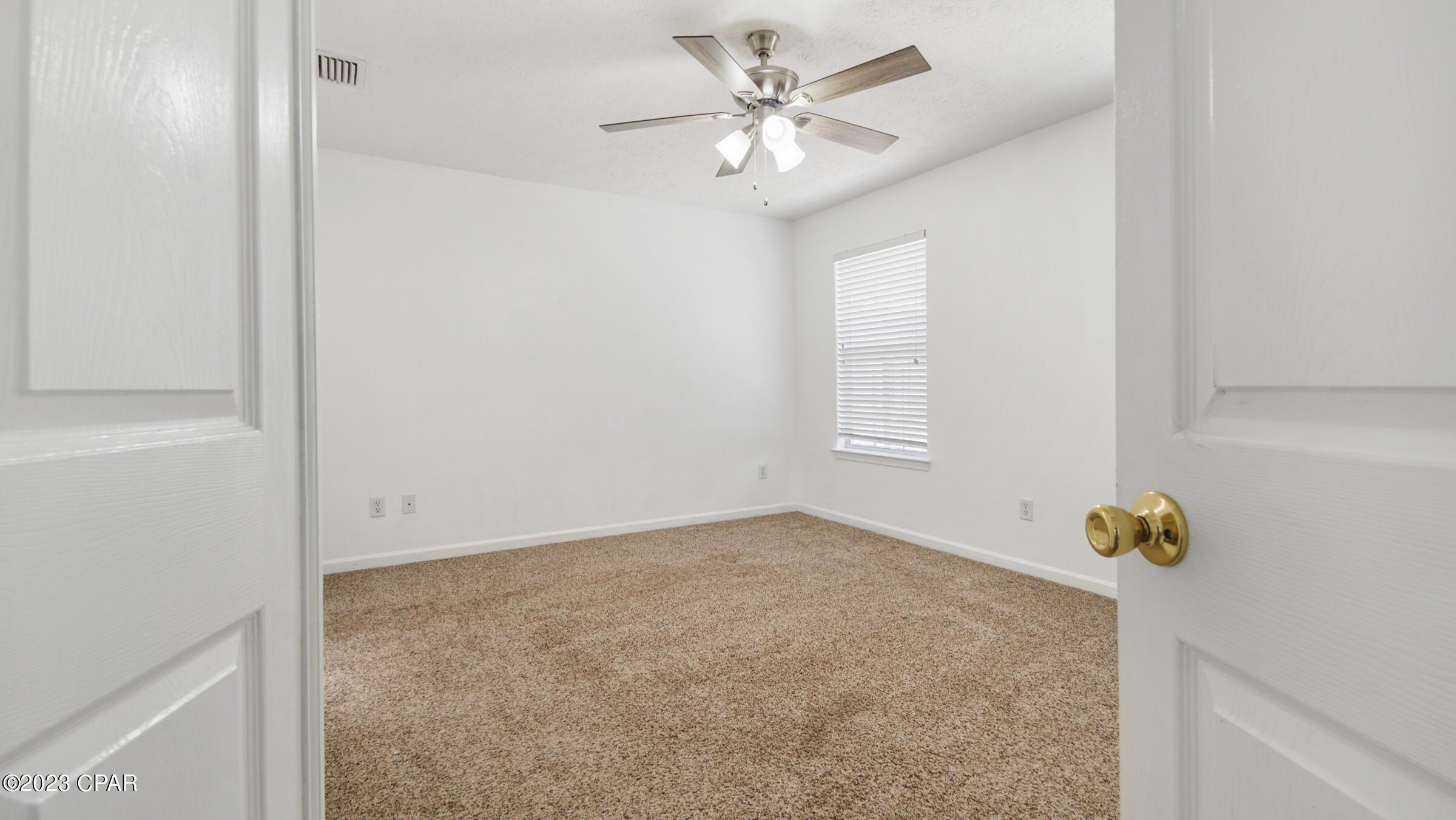 Summer Lace - Residential