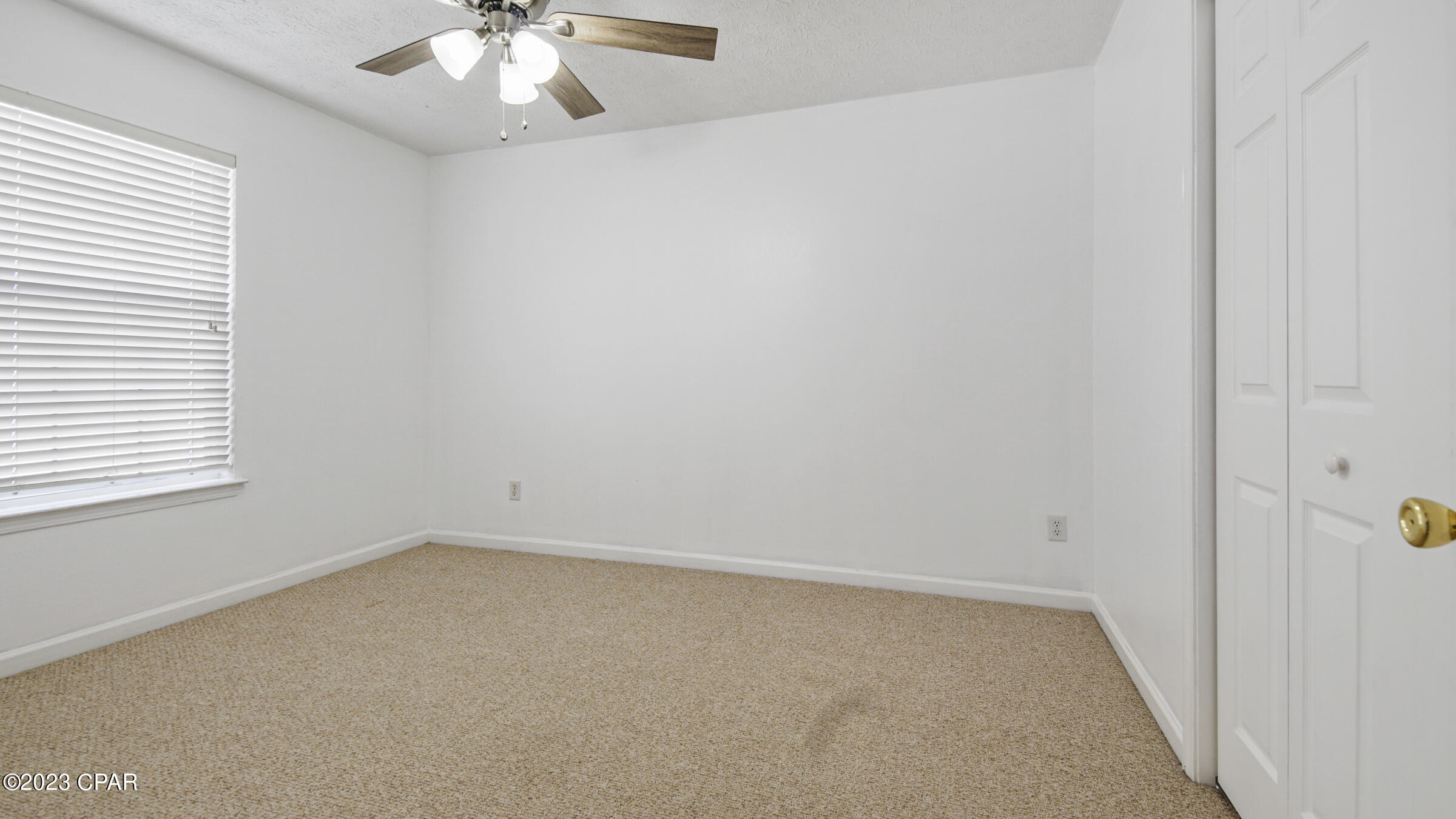 Summer Lace - Residential