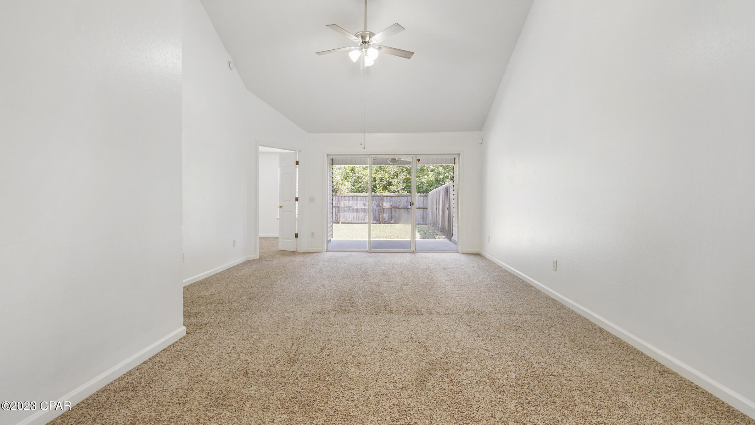 Summer Lace - Residential