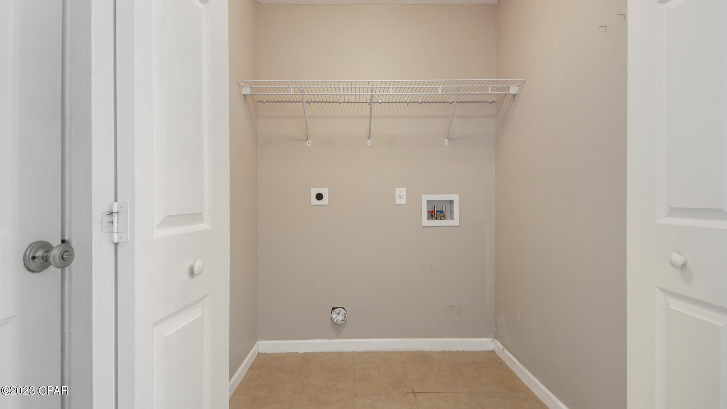 Summer Lace - Residential