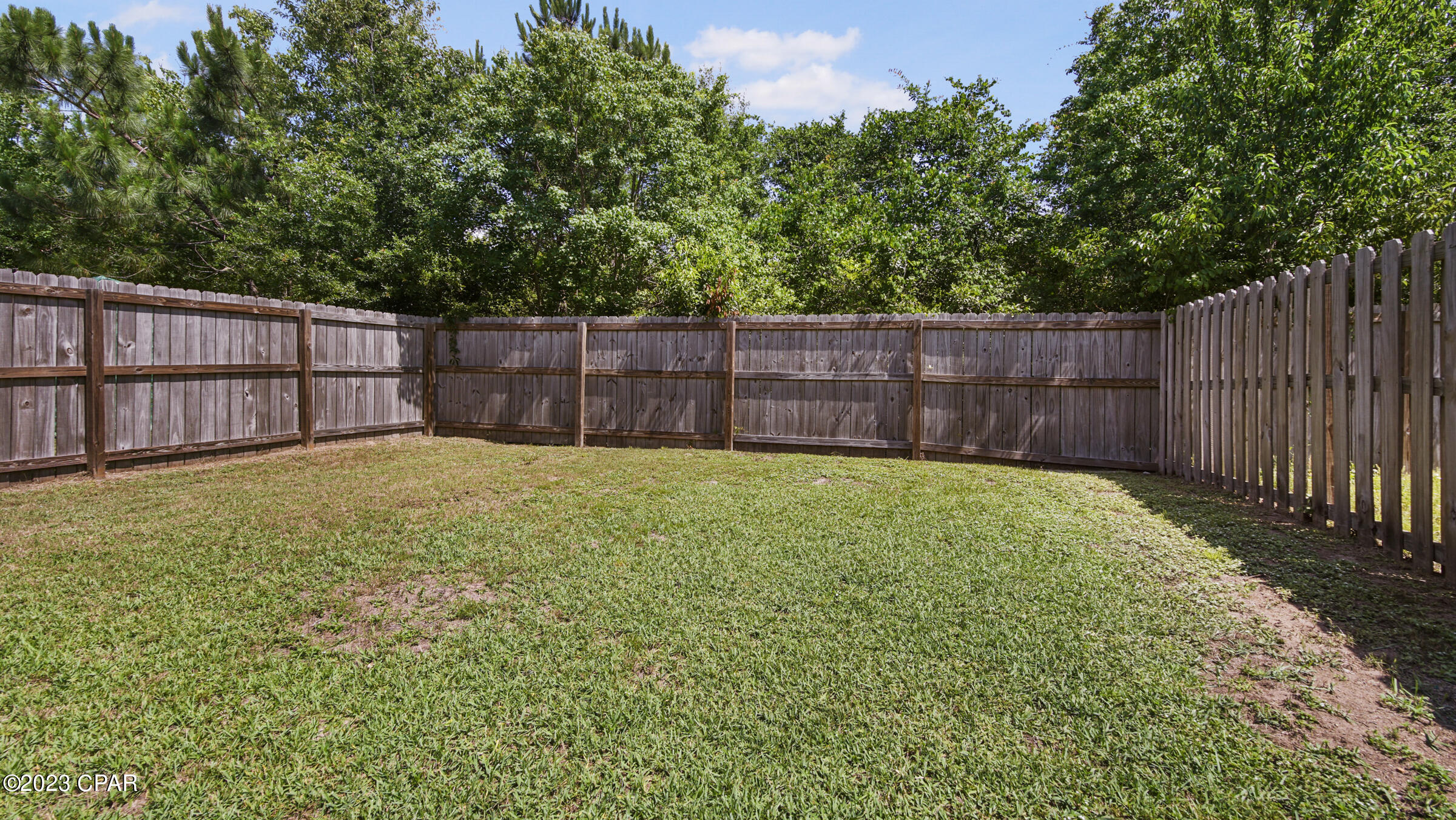 Summer Lace - Residential