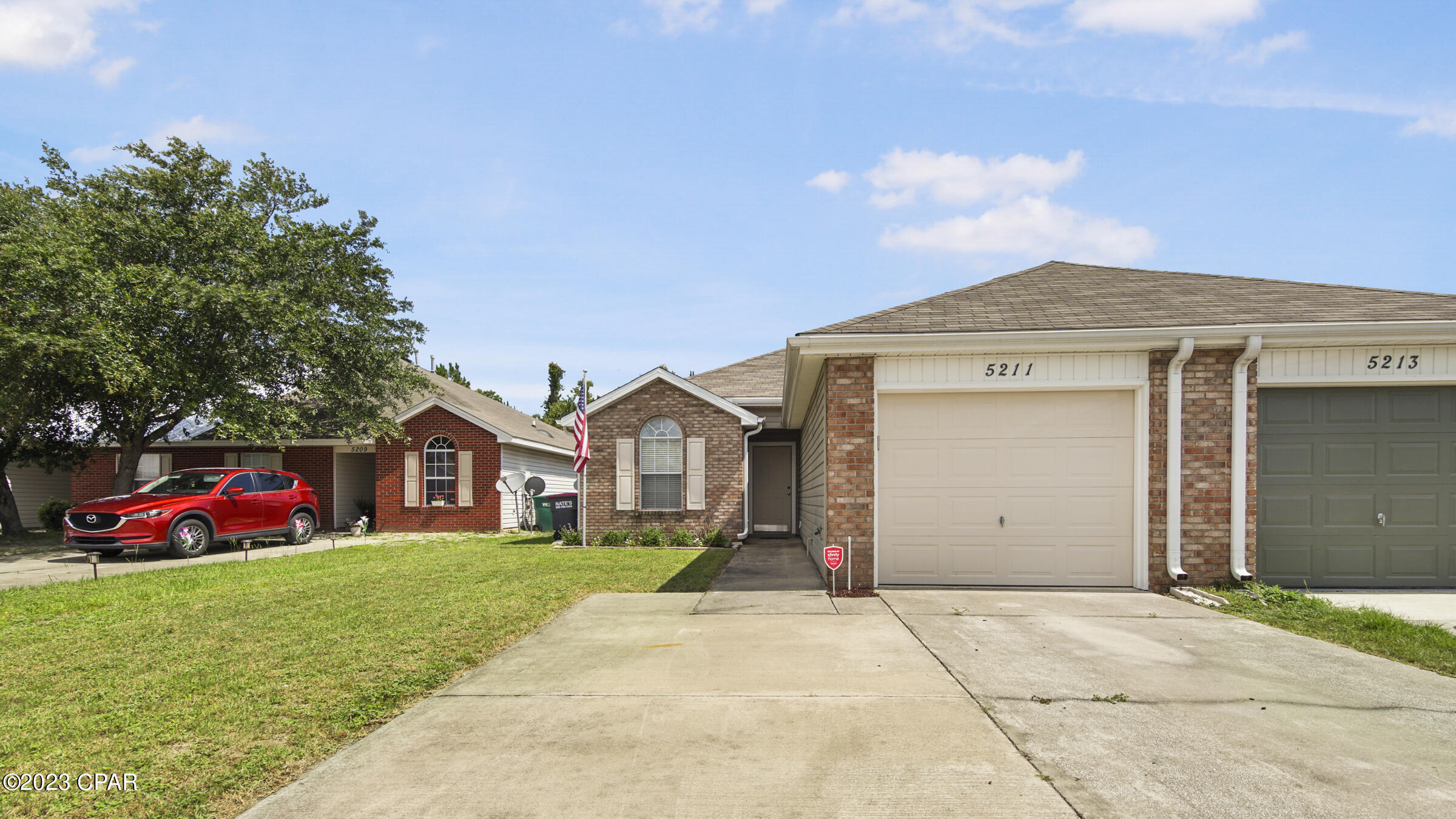 Summer Lace - Residential