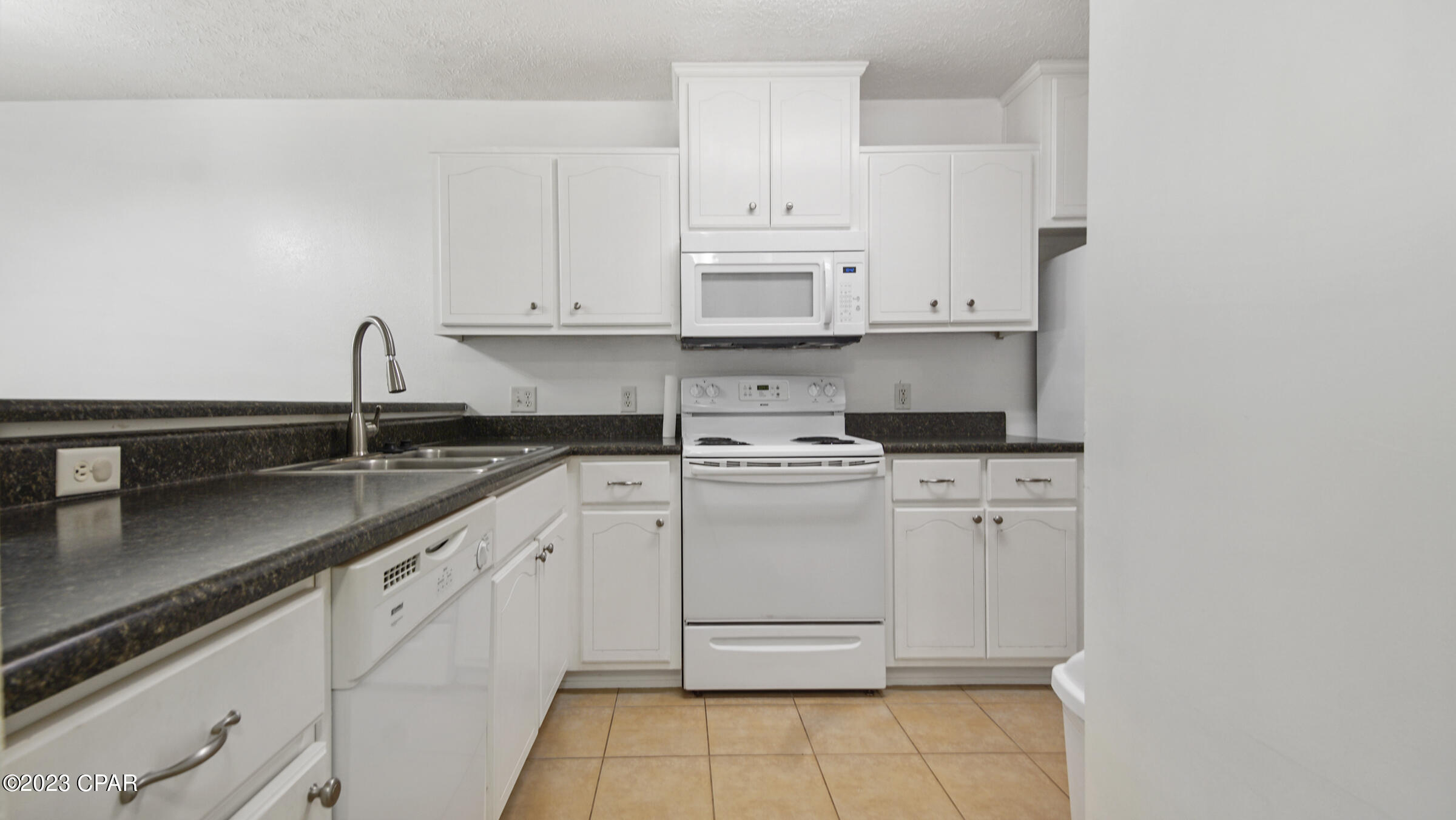 Summer Lace - Residential