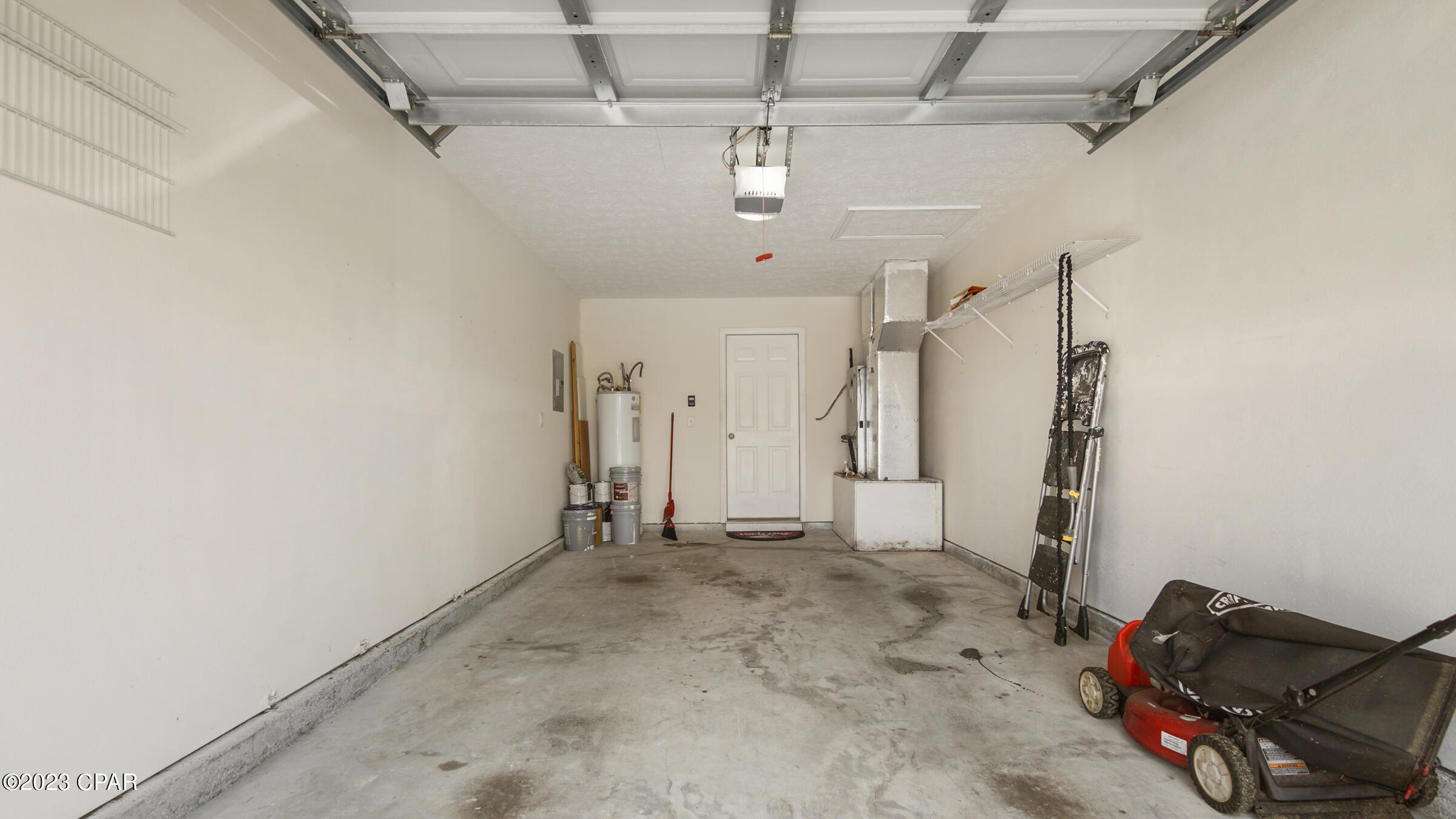 Summer Lace - Residential