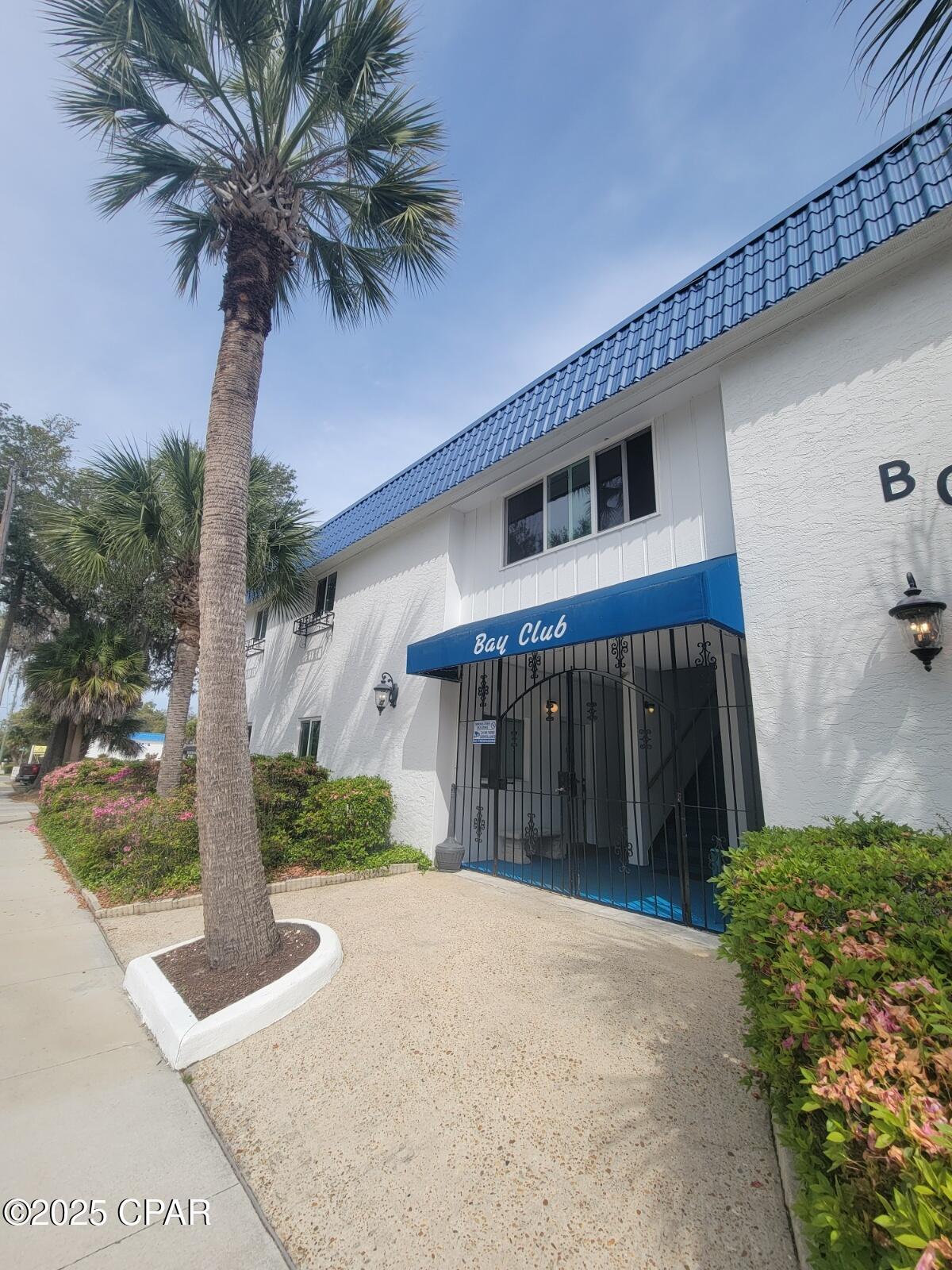 Bay Club Condo Ph 1 - Residential Lease