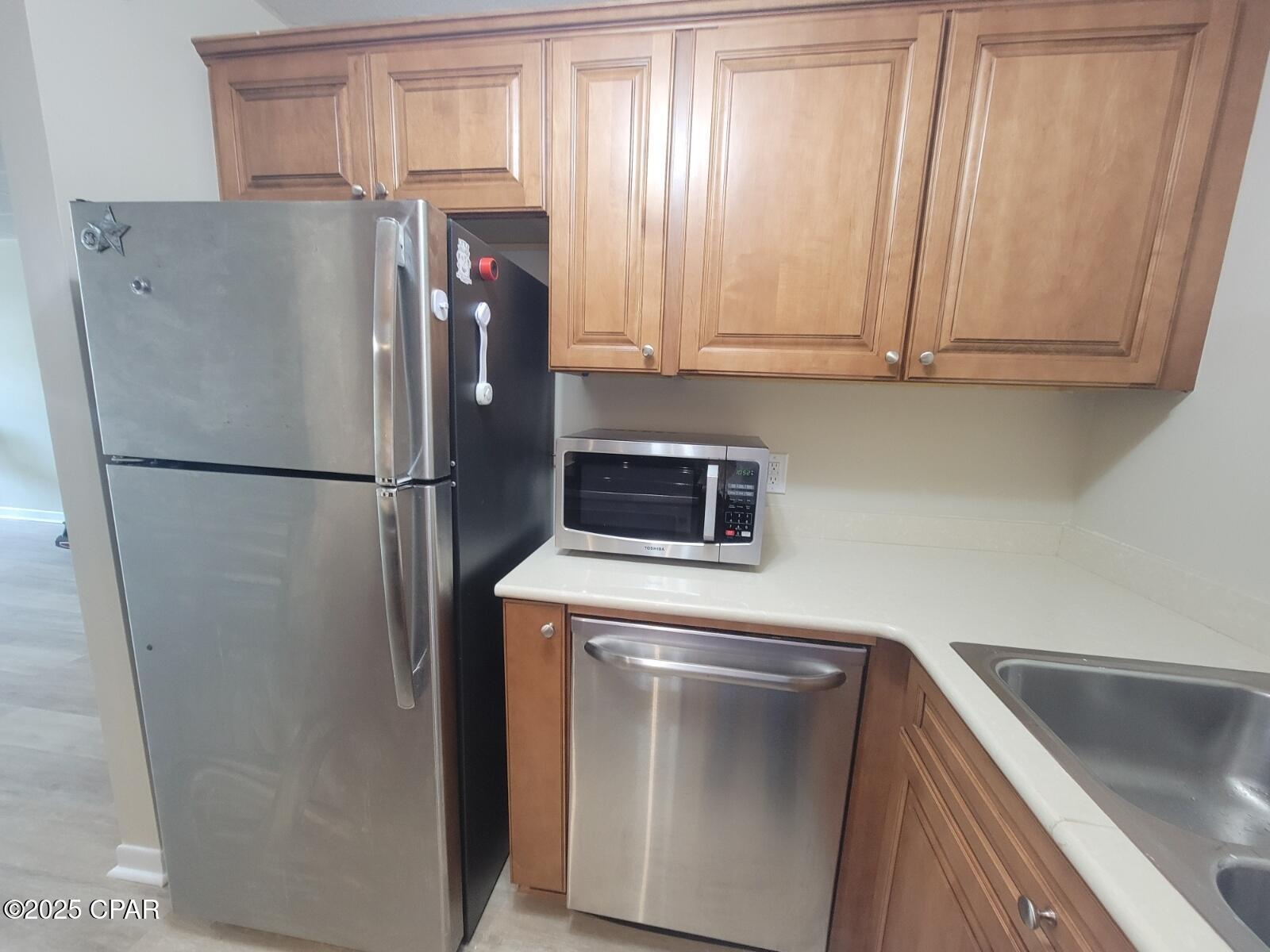 Bay Club Condo Ph 1 - Residential Lease