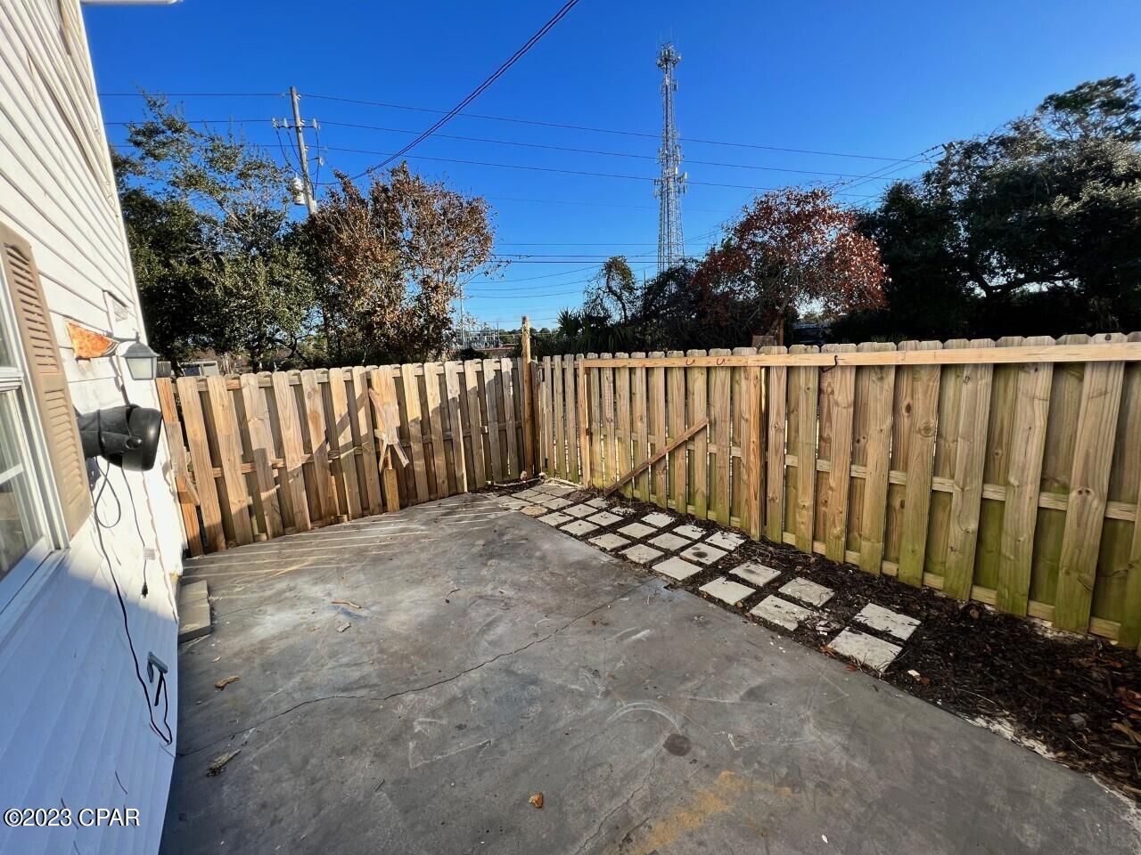 [No Recorded Subdiv] - Residential Lease