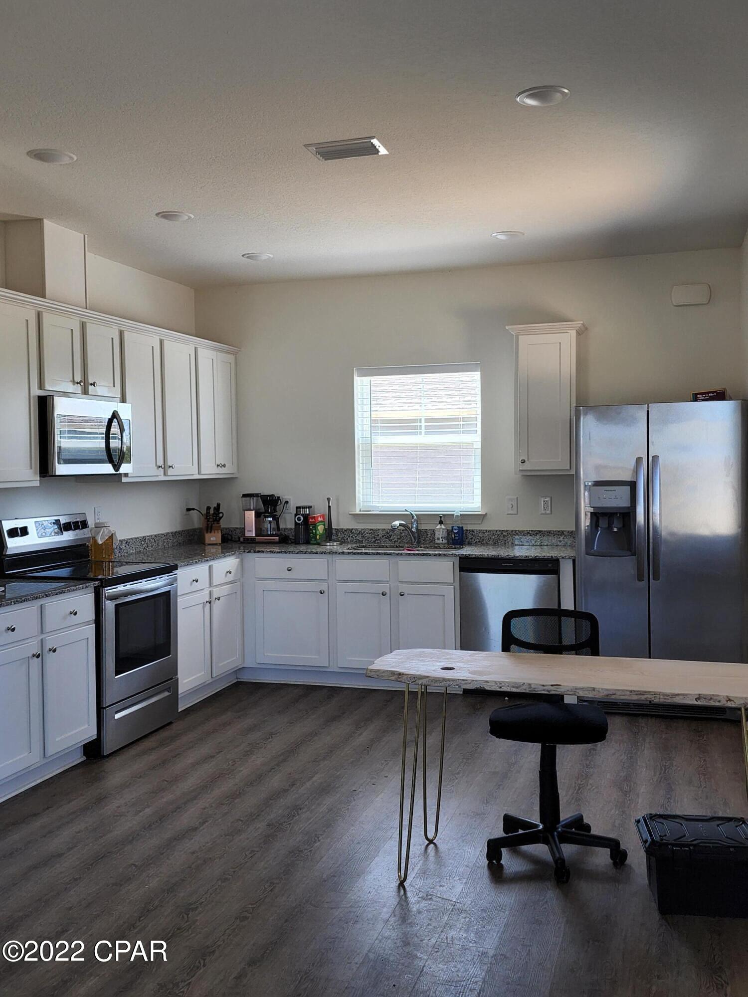 [No Recorded Subdiv] - Residential Lease