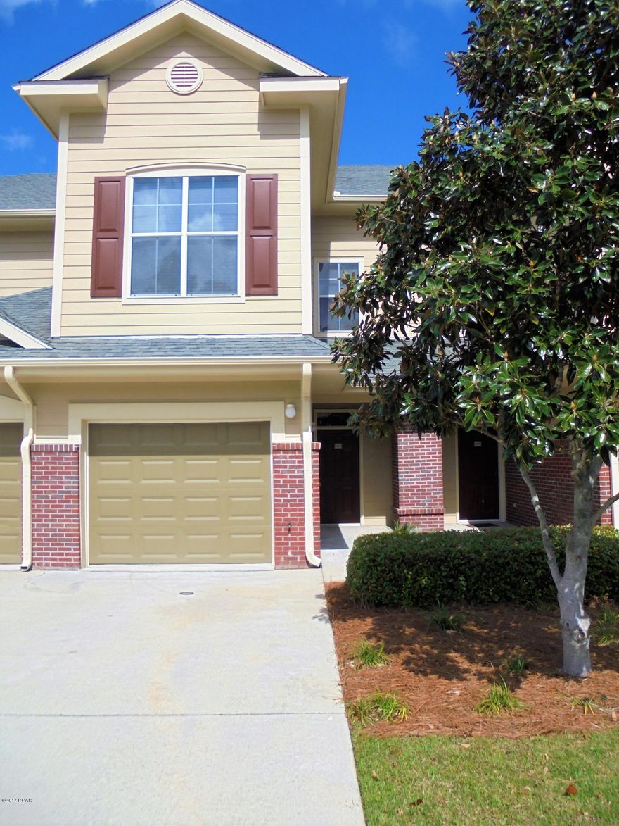 POND VIEW UNIT ADJACENT TO THE POOL...This 3/2.5 townhome offers a spacious floor plan with an open living room and kitchen, hardwood floors downstairs, 9' ceilings throughout, screened in back porch, and large walk-in closets. The kitchen features black appliances and black tile granite countertops. The upstairs features a master bath with double vanity sinks and large walk in closet; separate laundry room, hall bath, and nearby, 2 bedrooms complete the upstairs. There is a large one-car garage for parking. All this and in a gated community, close to the mall, restaurants, theaters and hospitals. The complex has a large club house and a pool! Please verify all measurements for accuracy. HOA fee includes garbage, lawn and pool maintenance, club house, accounting, and common area. Please verify all estimated measurements, dimensions and other listing information if important.