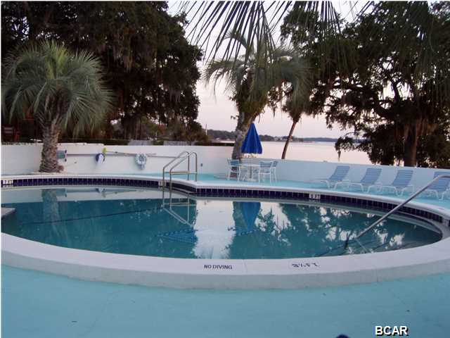 Bay Club Condo Ph 2 - Residential