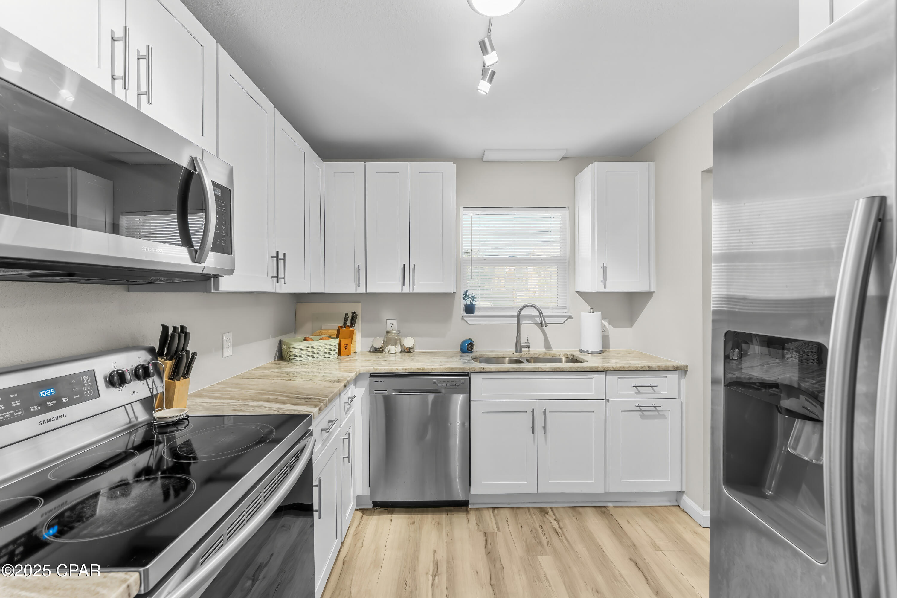 Gulf Lagoon Beach - Residential