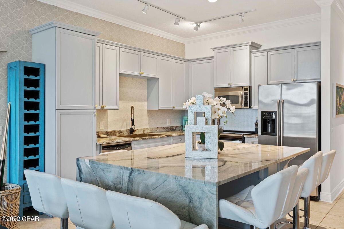 Long Beach 3rd - Residential