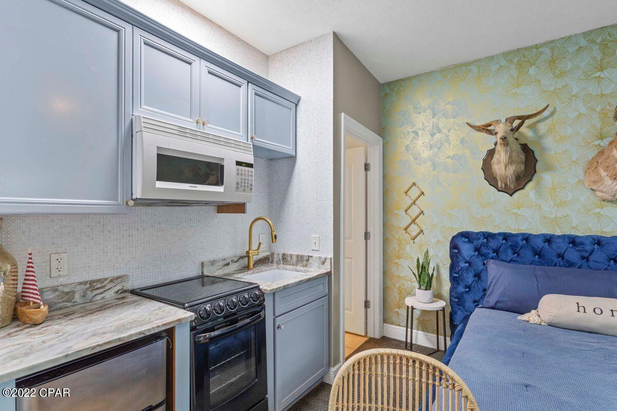 Long Beach 3rd - Residential