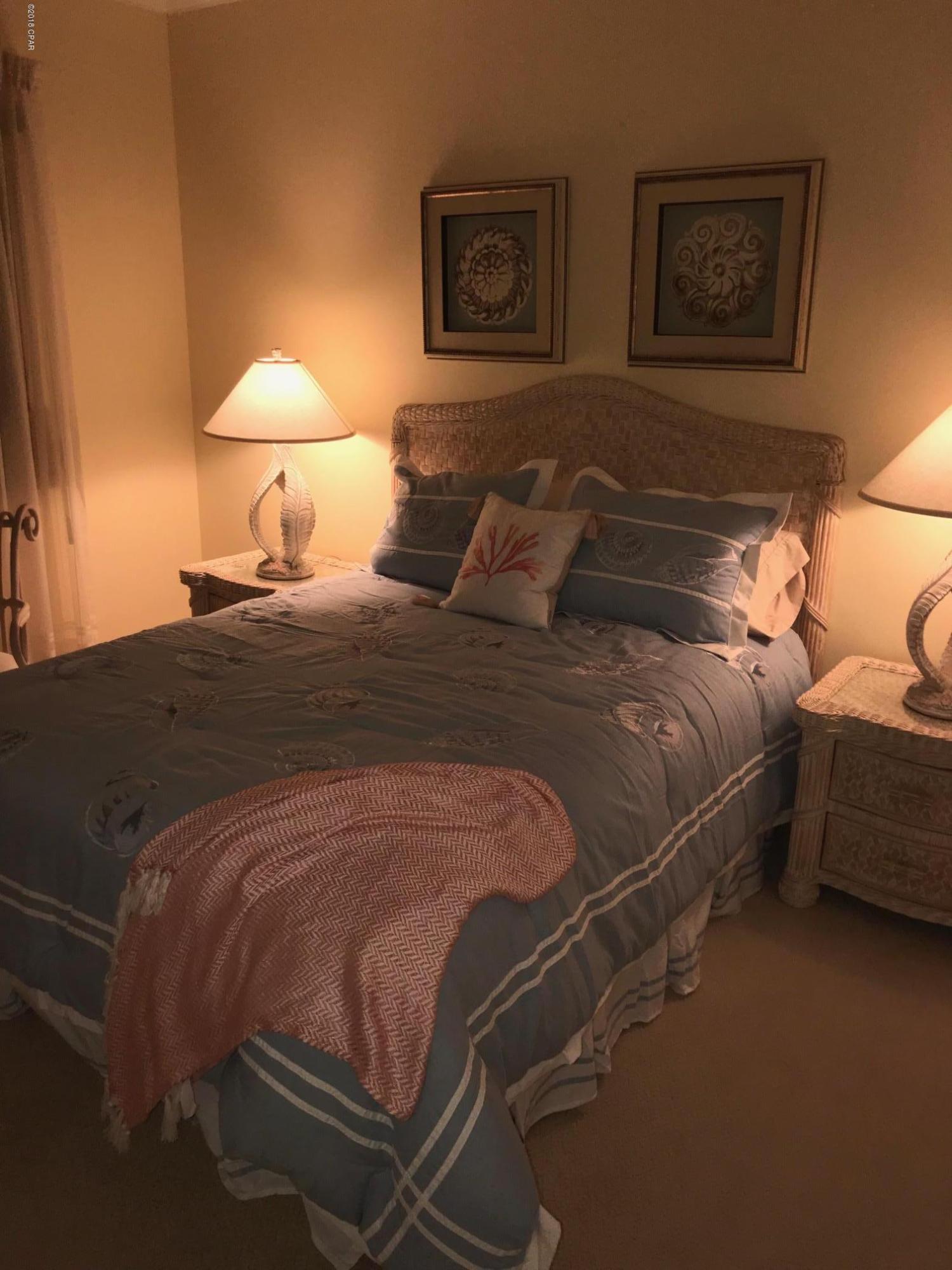 Summerwinds Condo - Residential