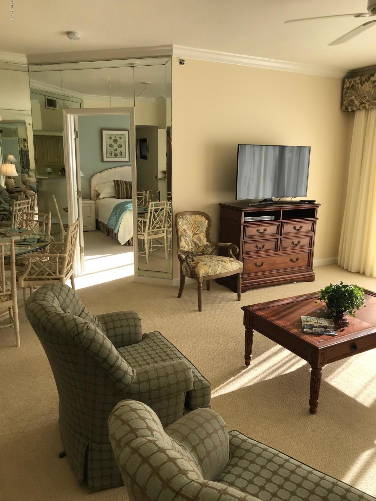 Summerwinds Condo - Residential