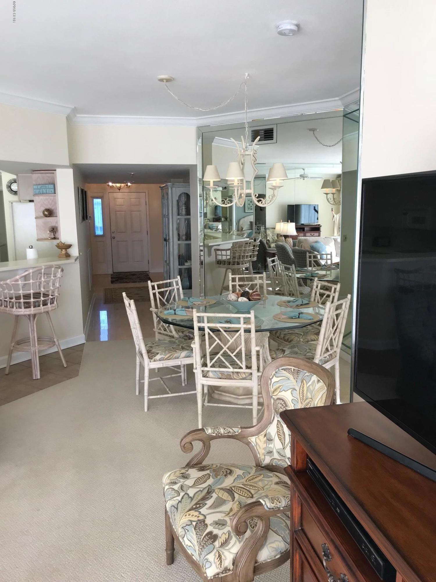 Summerwinds Condo - Residential