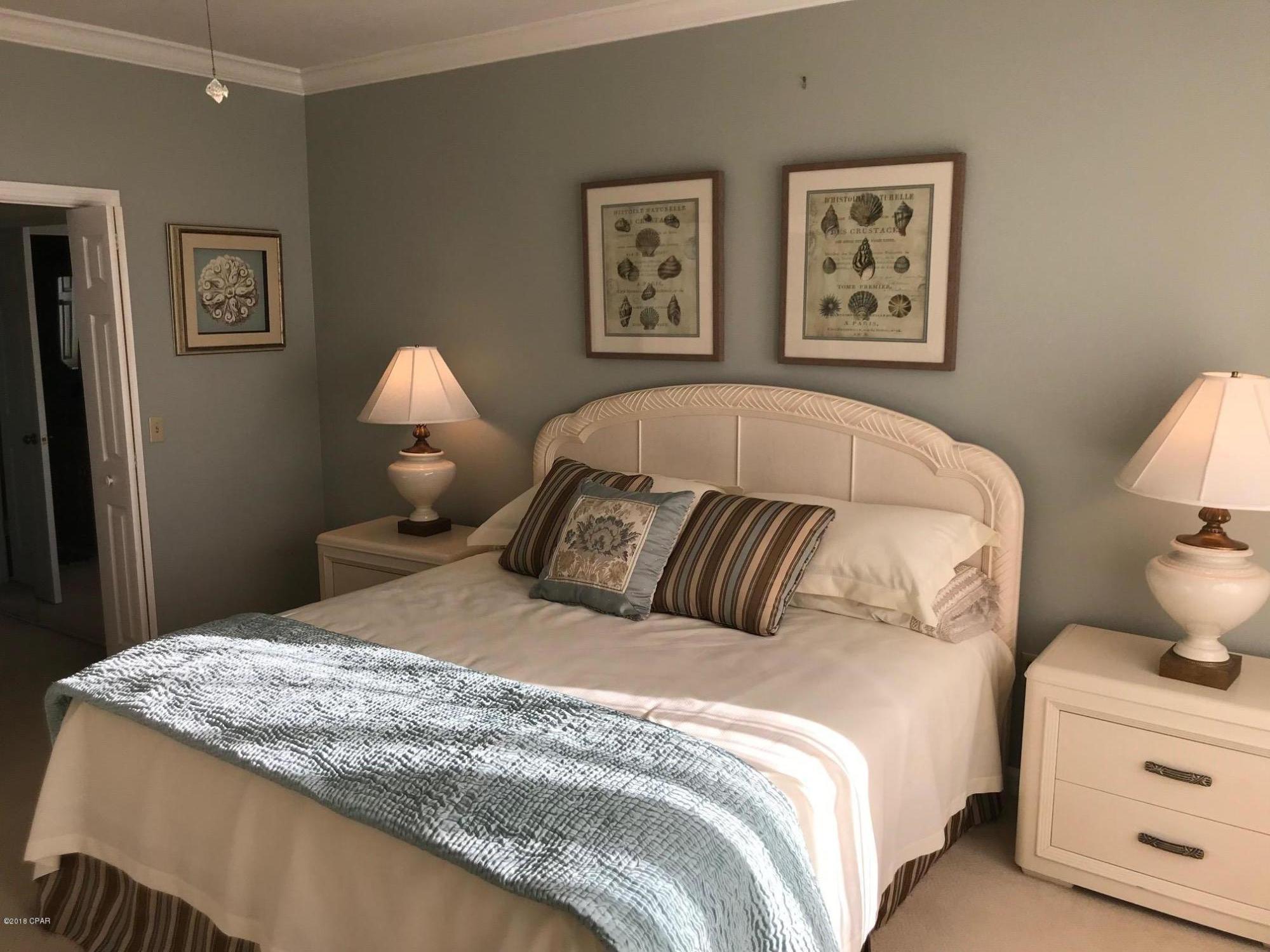 Summerwinds Condo - Residential