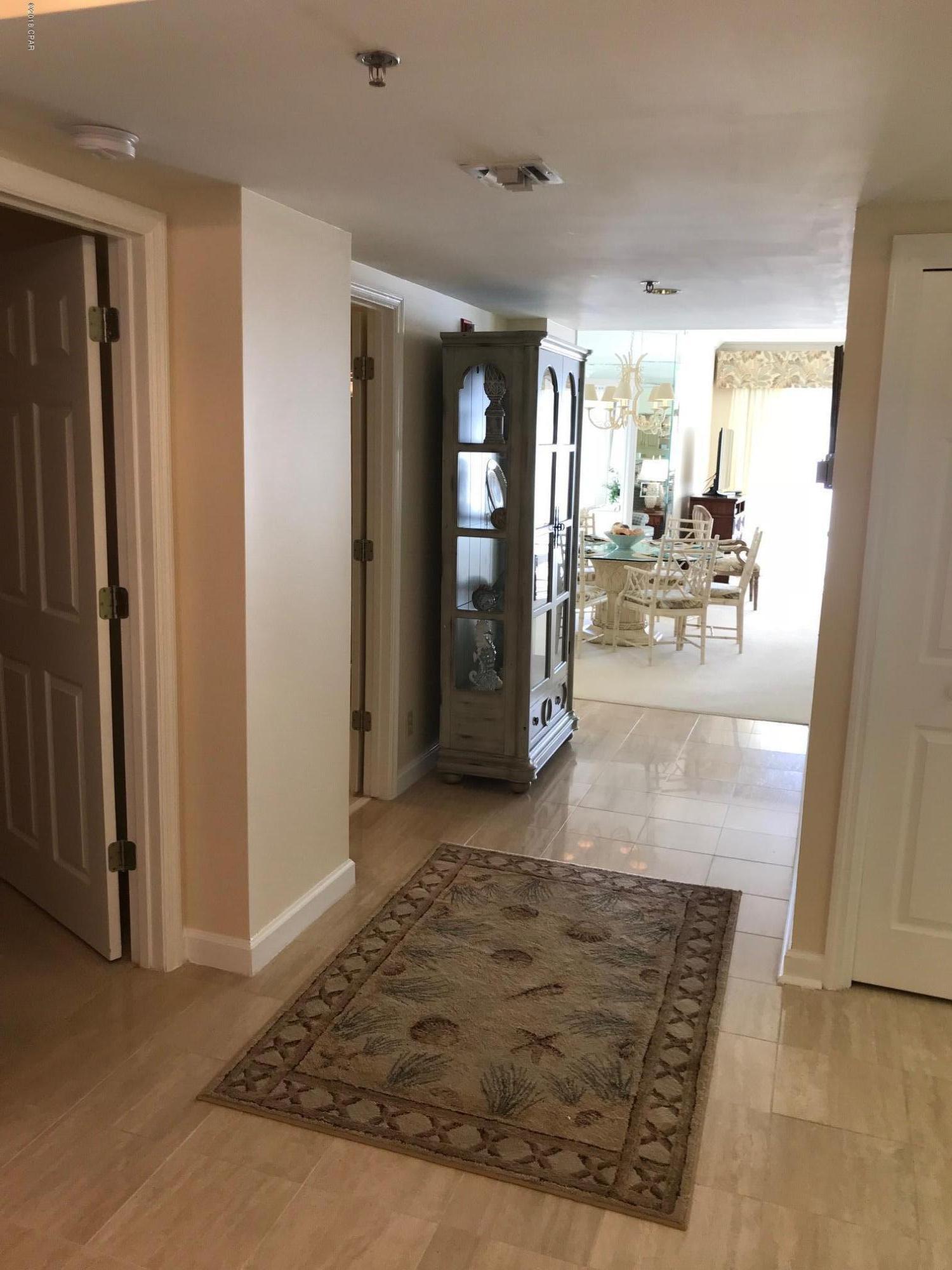 Summerwinds Condo - Residential