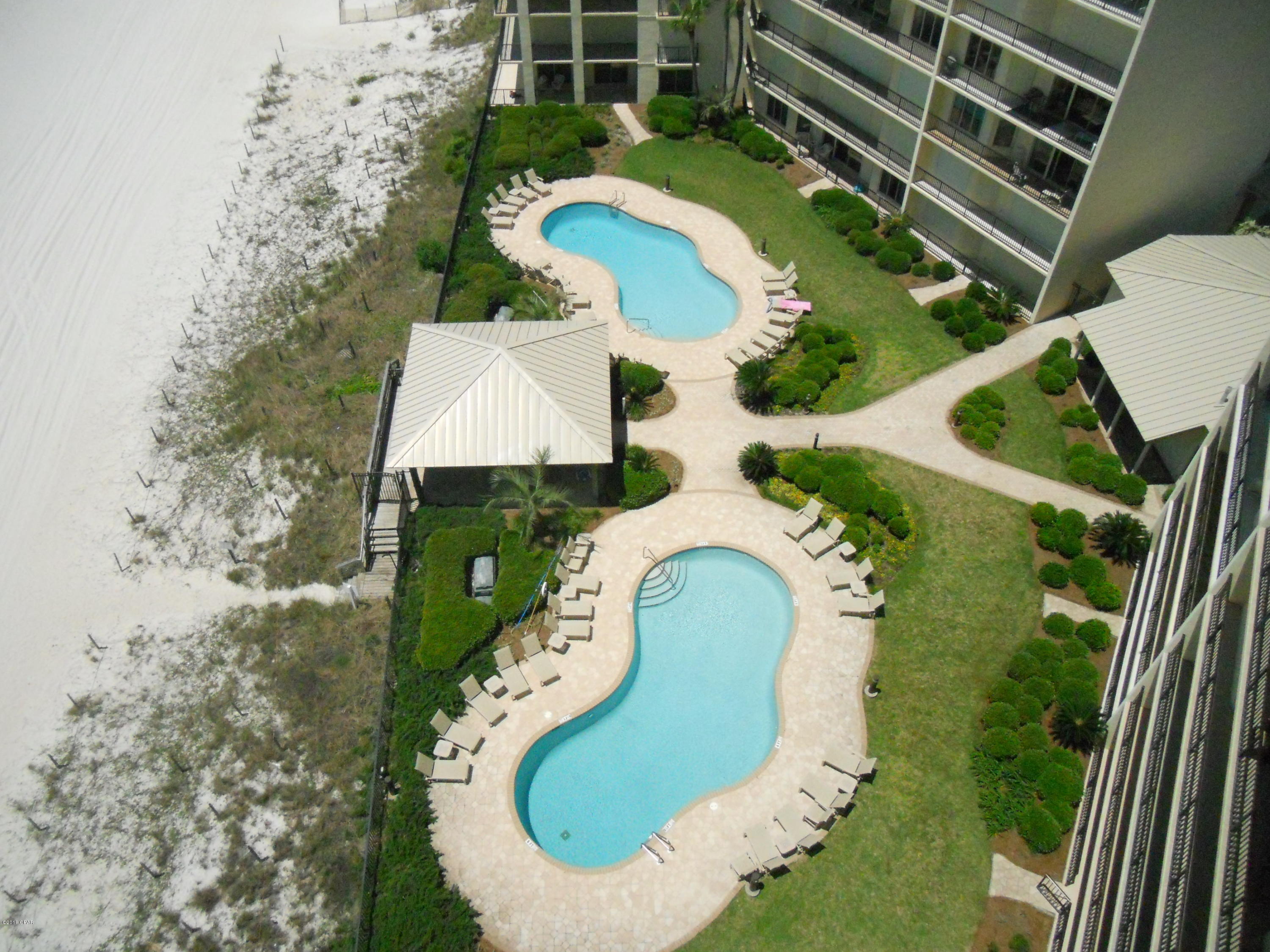 Summerwinds Condo - Residential