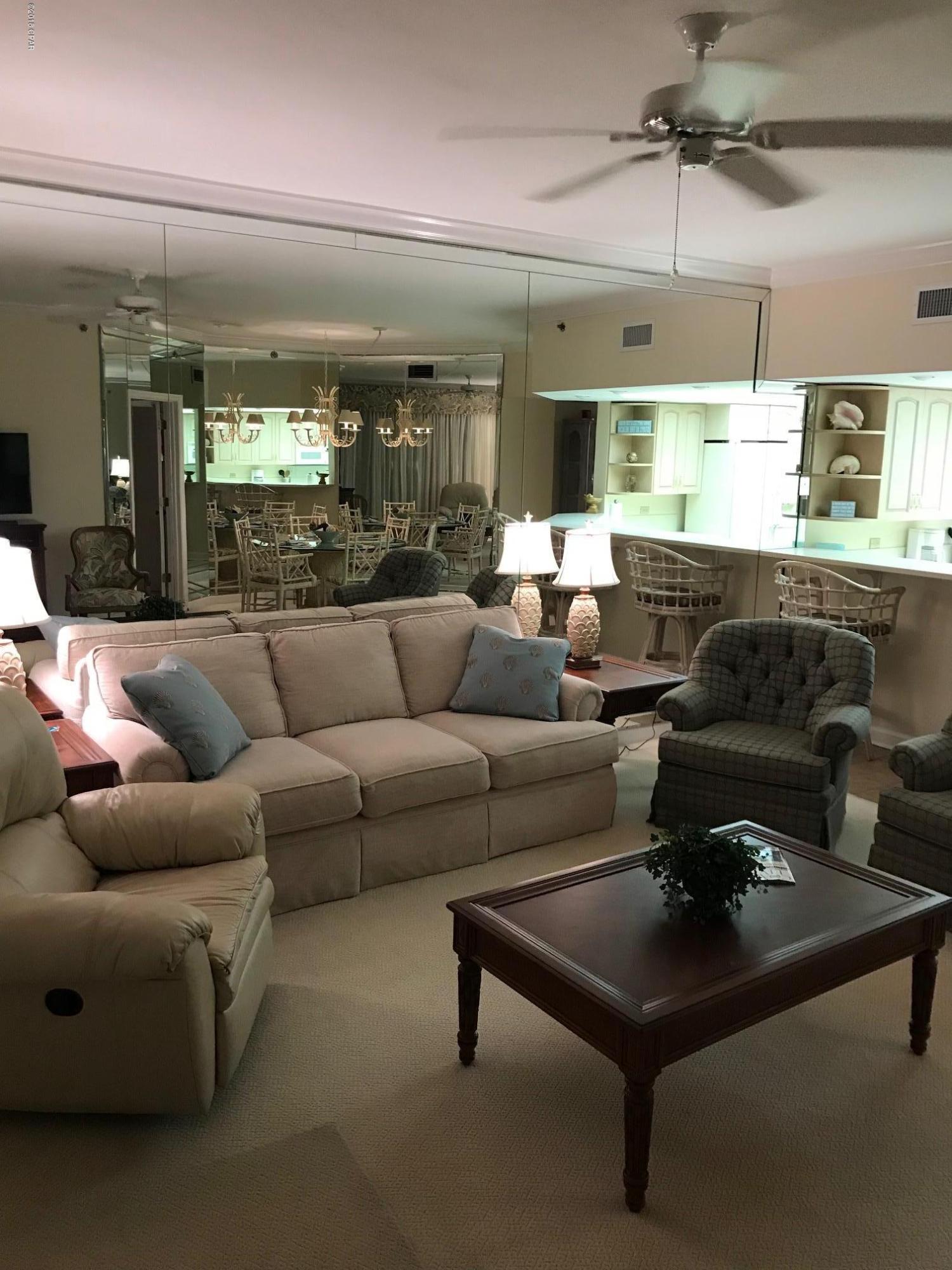 Summerwinds Condo - Residential