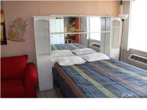 Fontainebleau Terrace - Residential