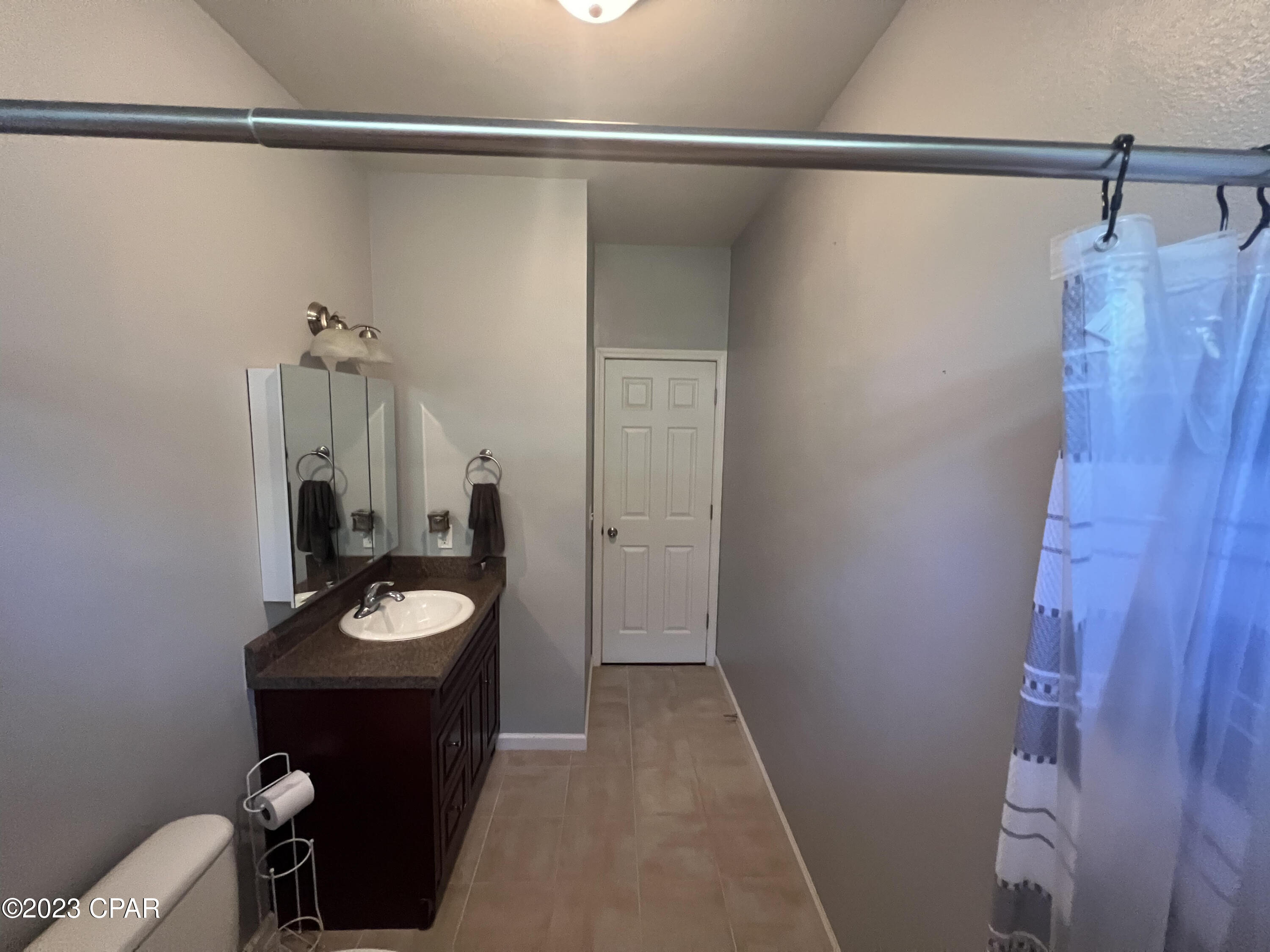 Compass Lake In The Hills - Residential