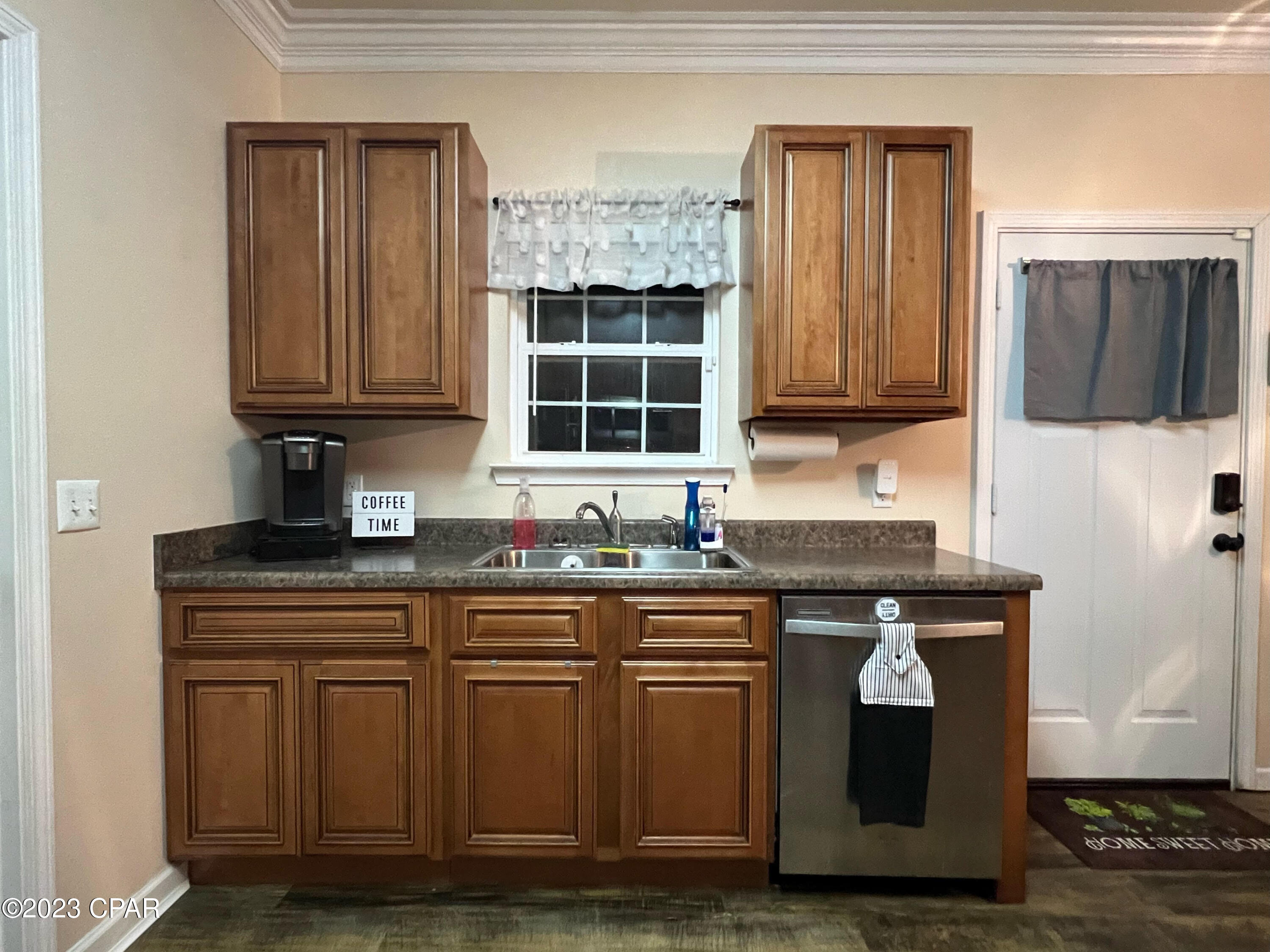 Compass Lake In The Hills - Residential