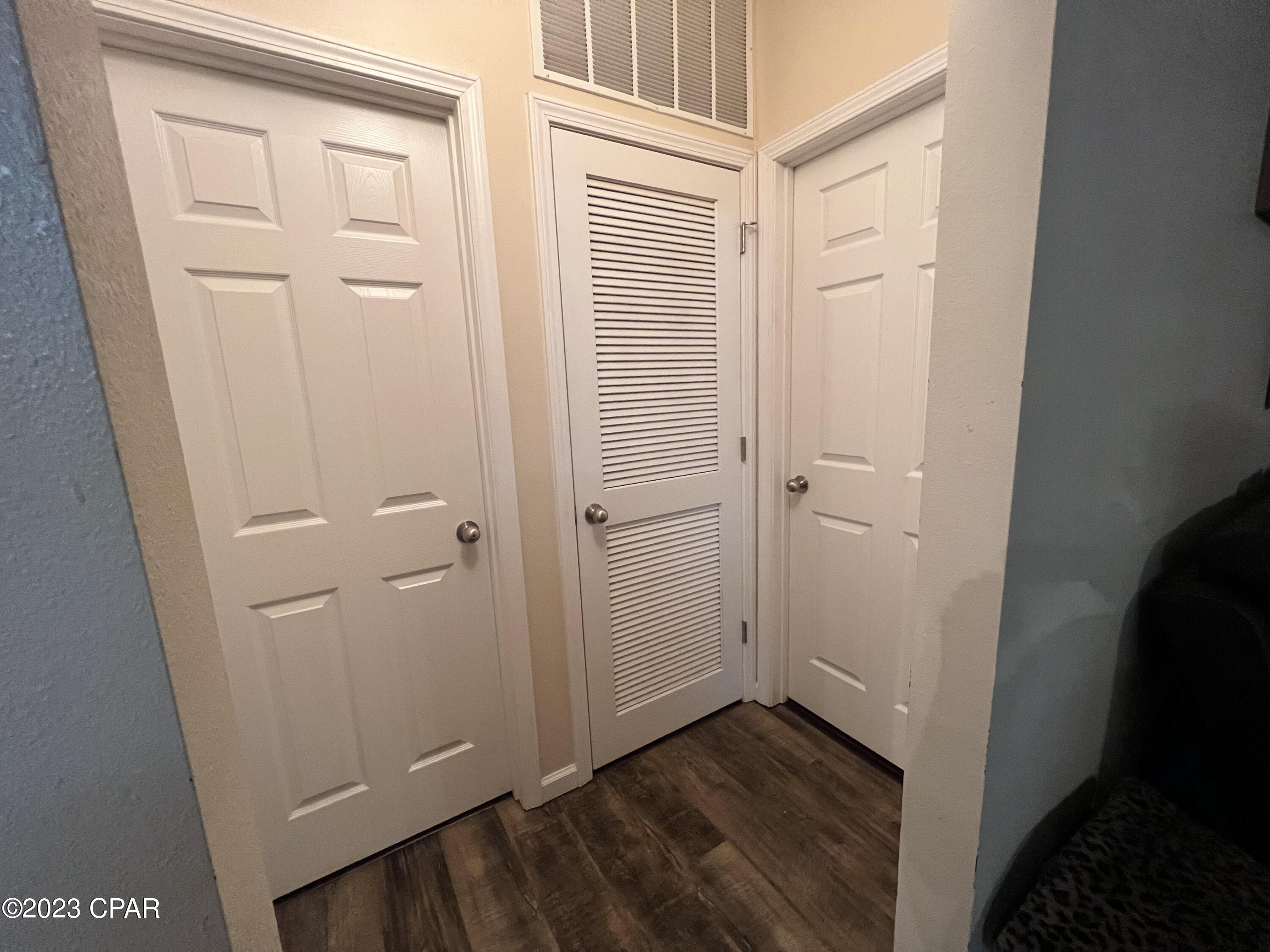 Compass Lake In The Hills - Residential