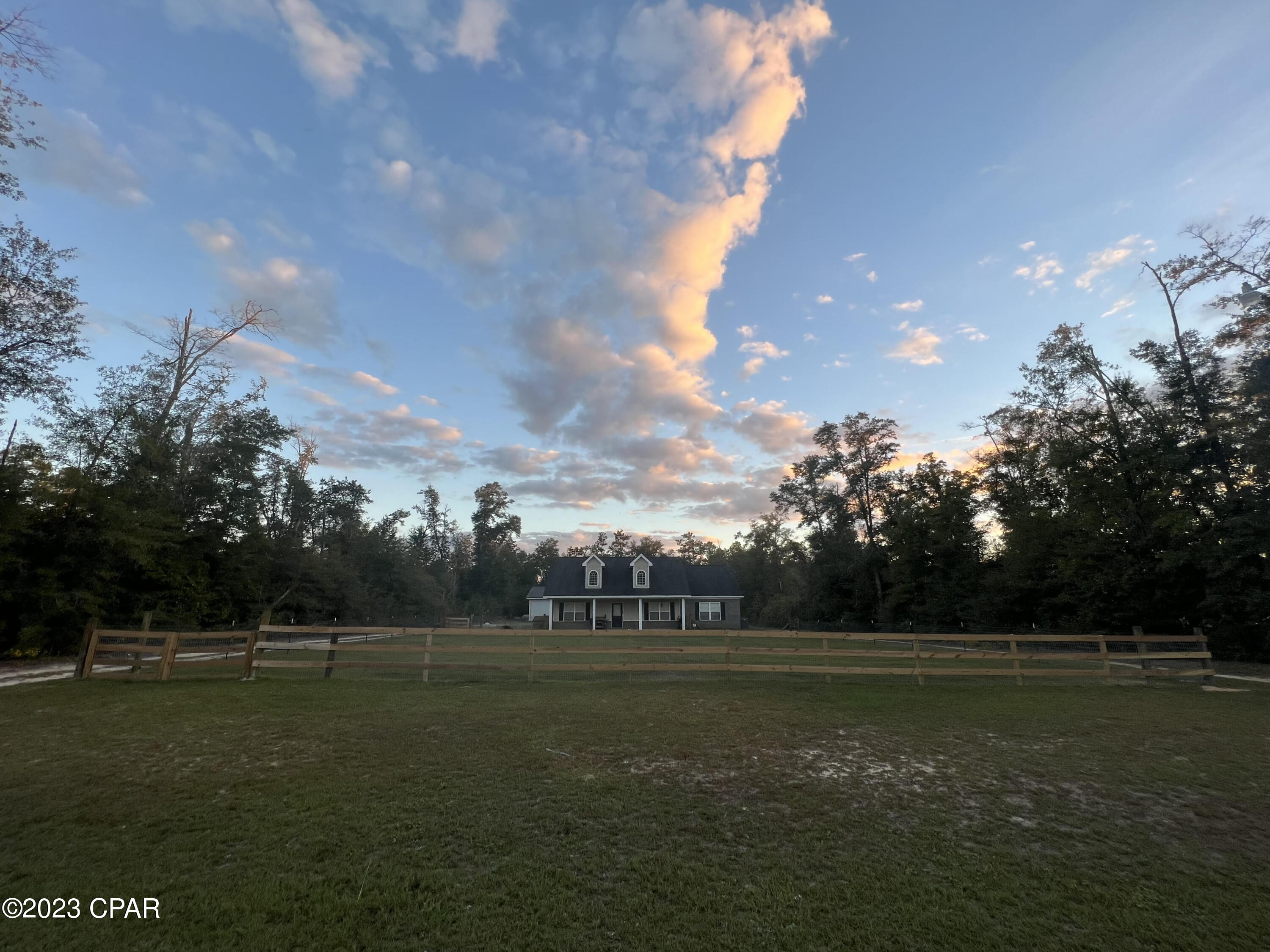 Compass Lake In The Hills - Residential