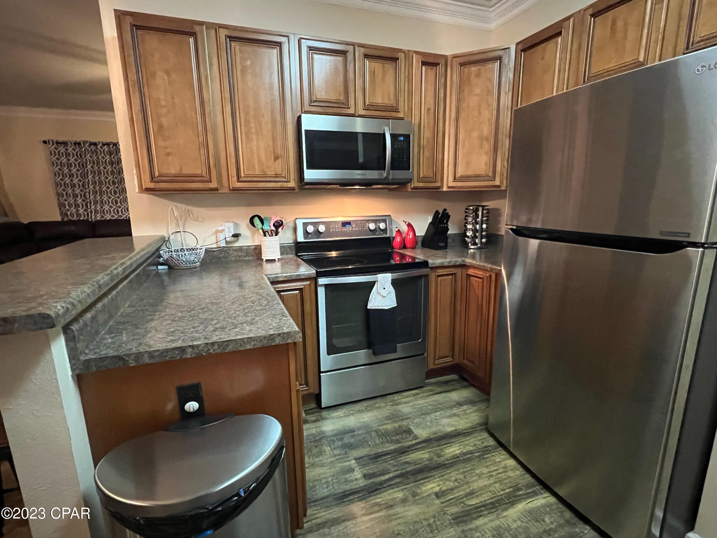 Compass Lake In The Hills - Residential