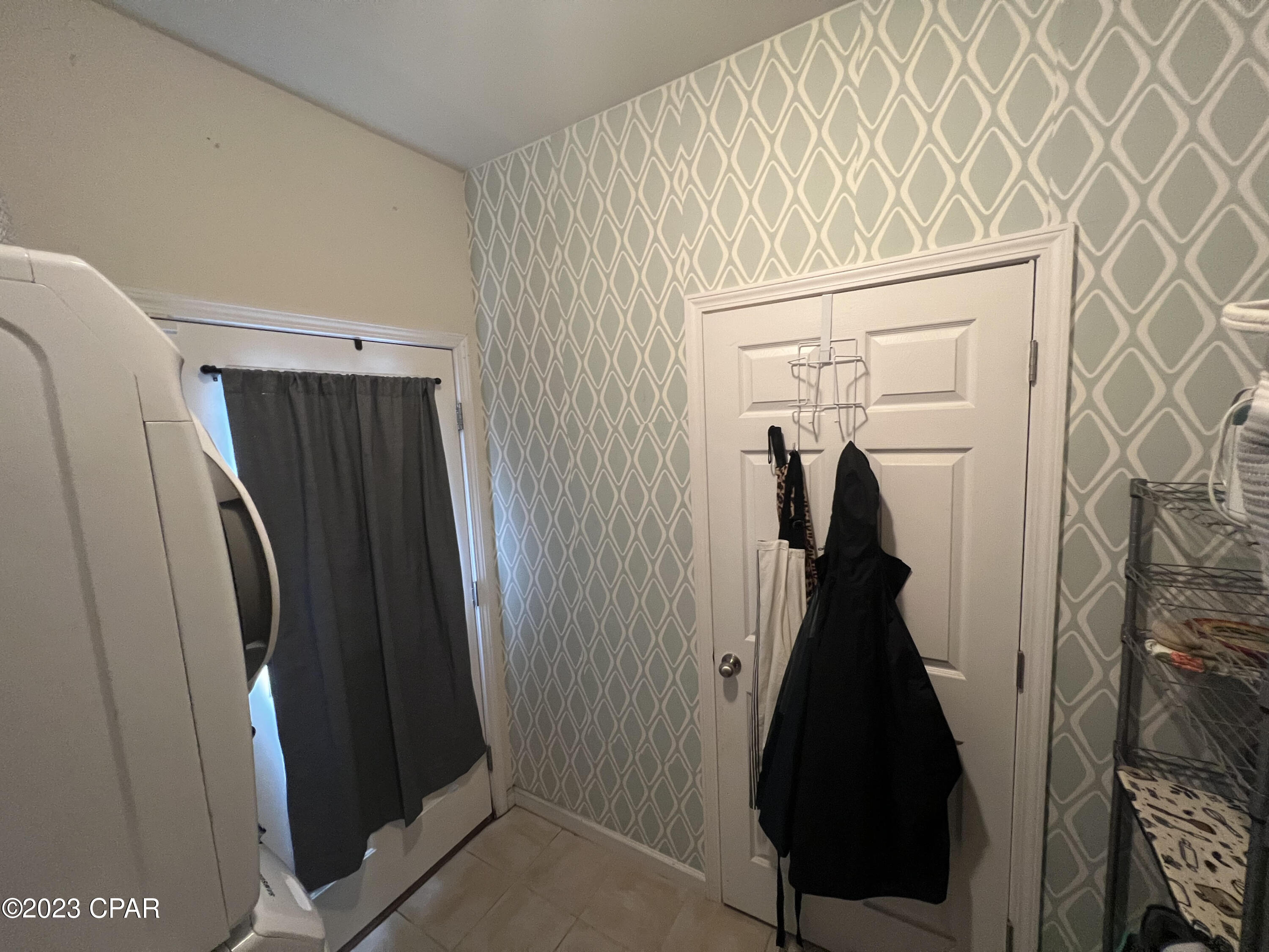 Compass Lake In The Hills - Residential