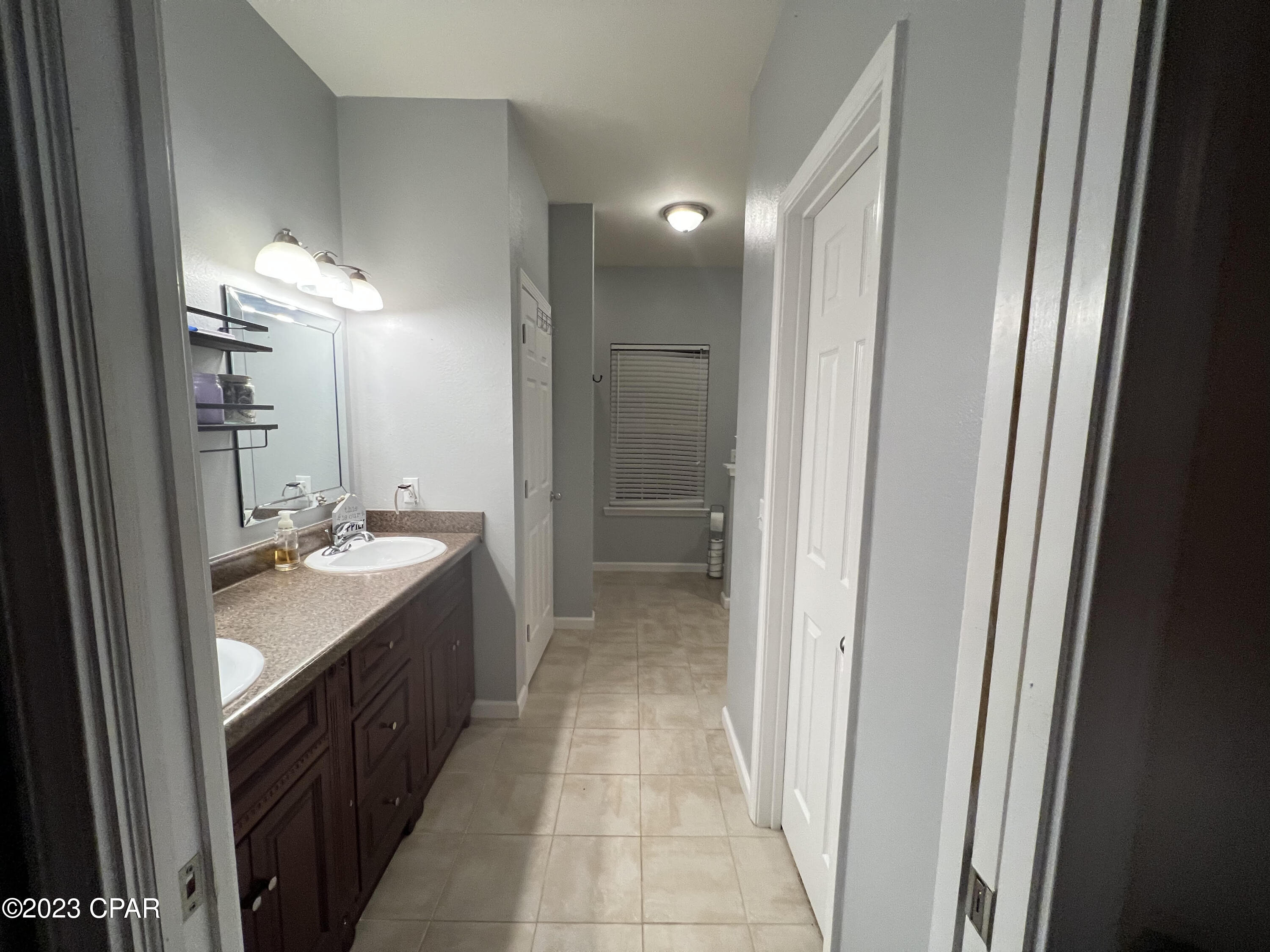 Compass Lake In The Hills - Residential