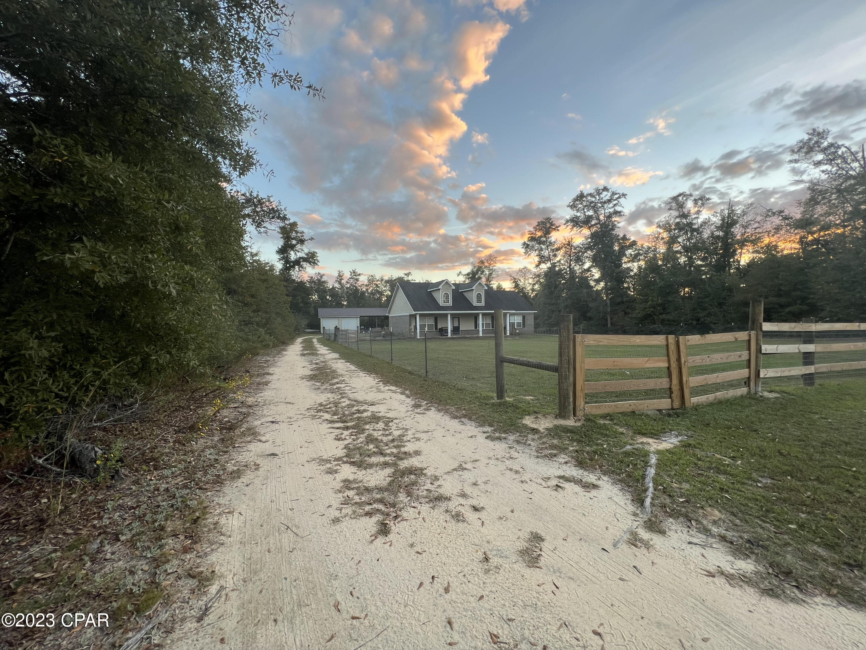 Compass Lake In The Hills - Residential