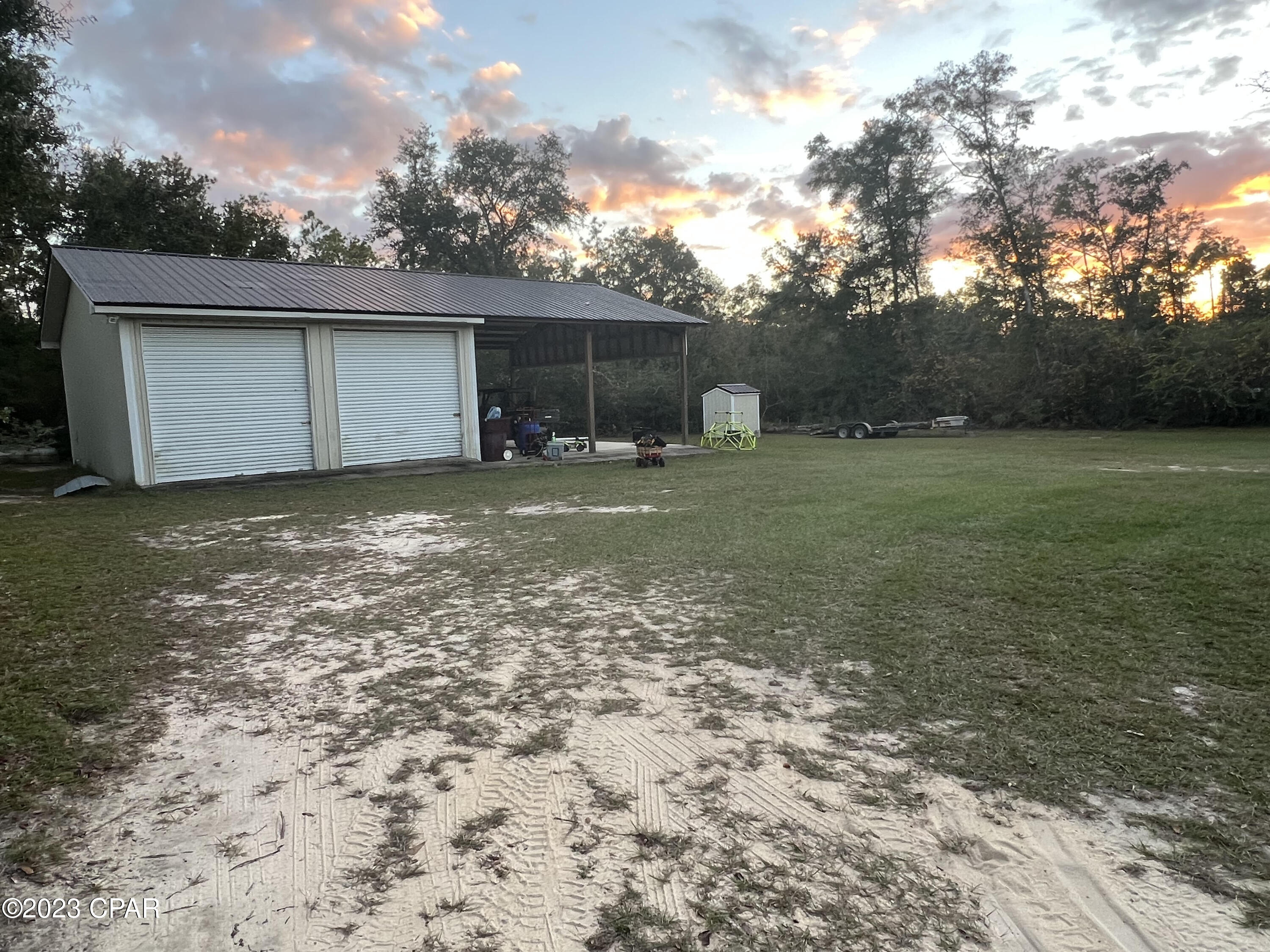 Compass Lake In The Hills - Residential