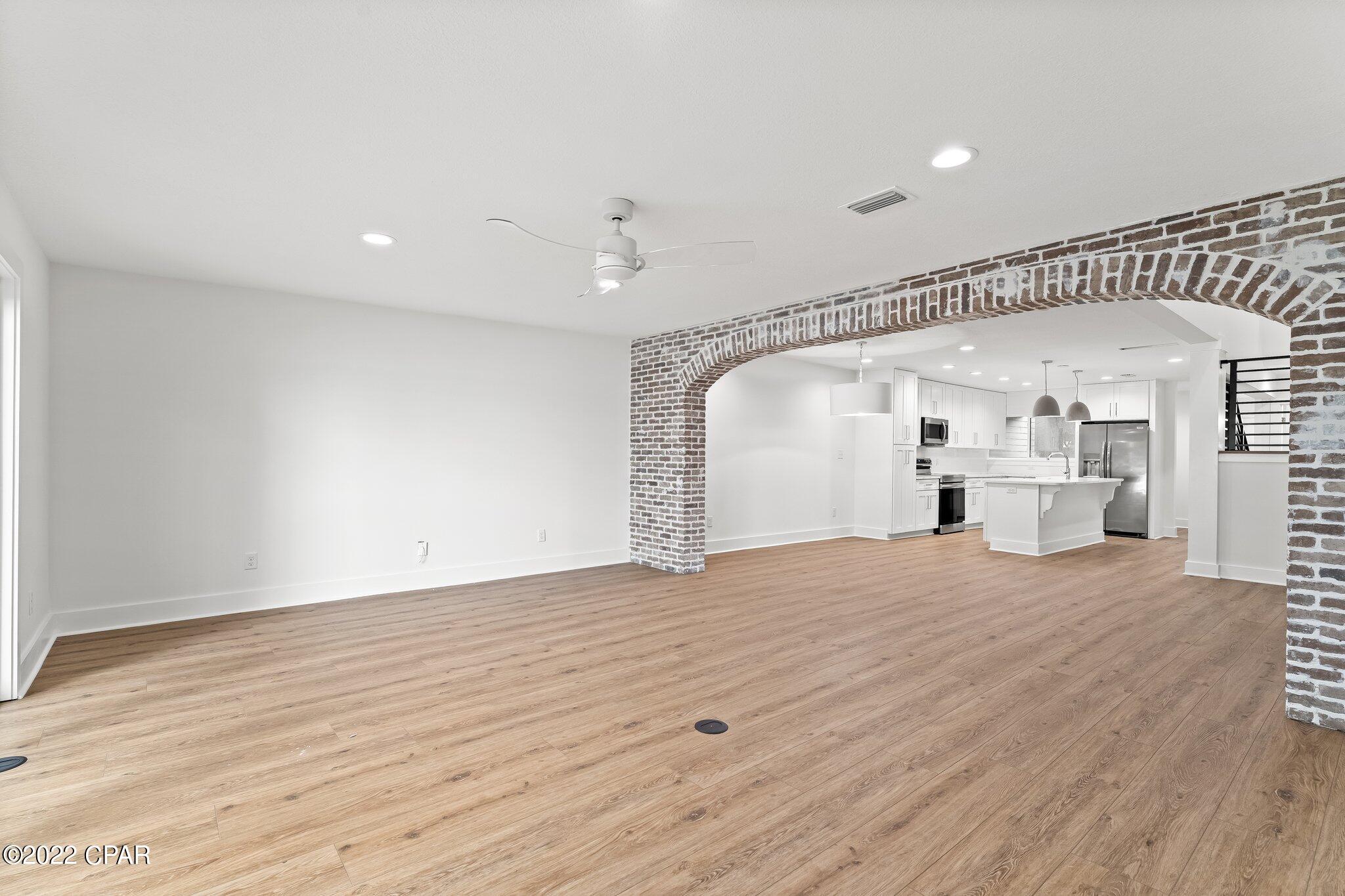 Bay Oaks Townhouses - Residential