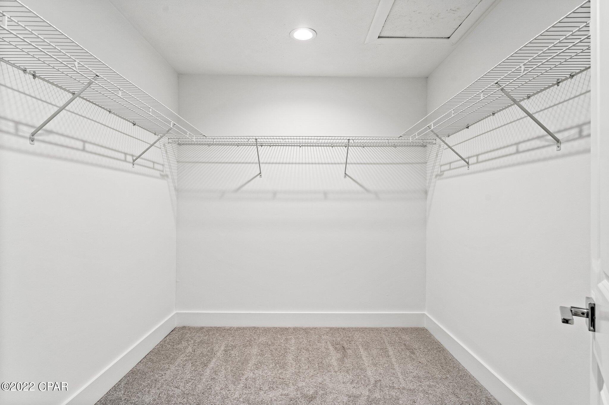 Bay Oaks Townhouses - Residential