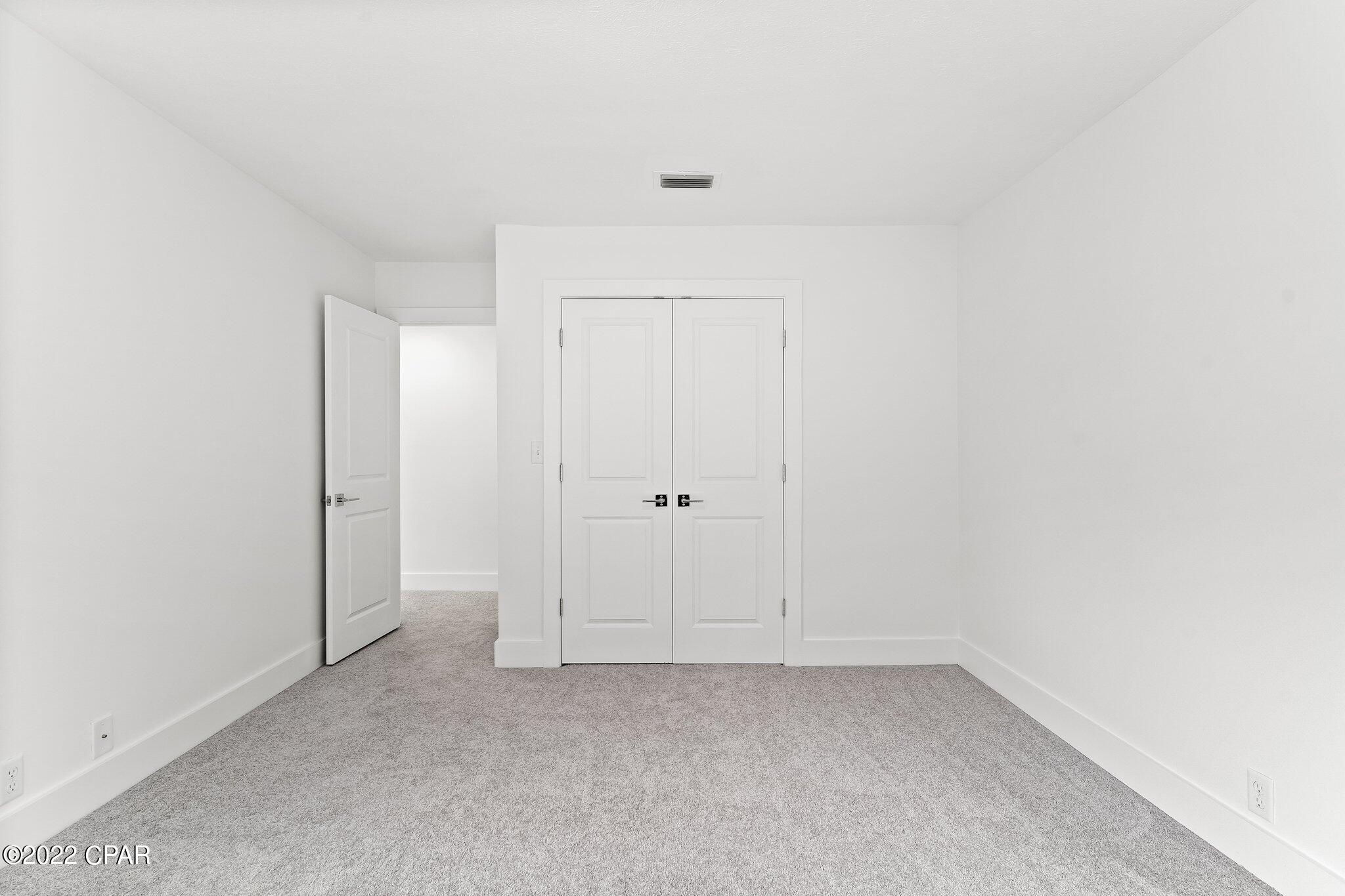 Bay Oaks Townhouses - Residential