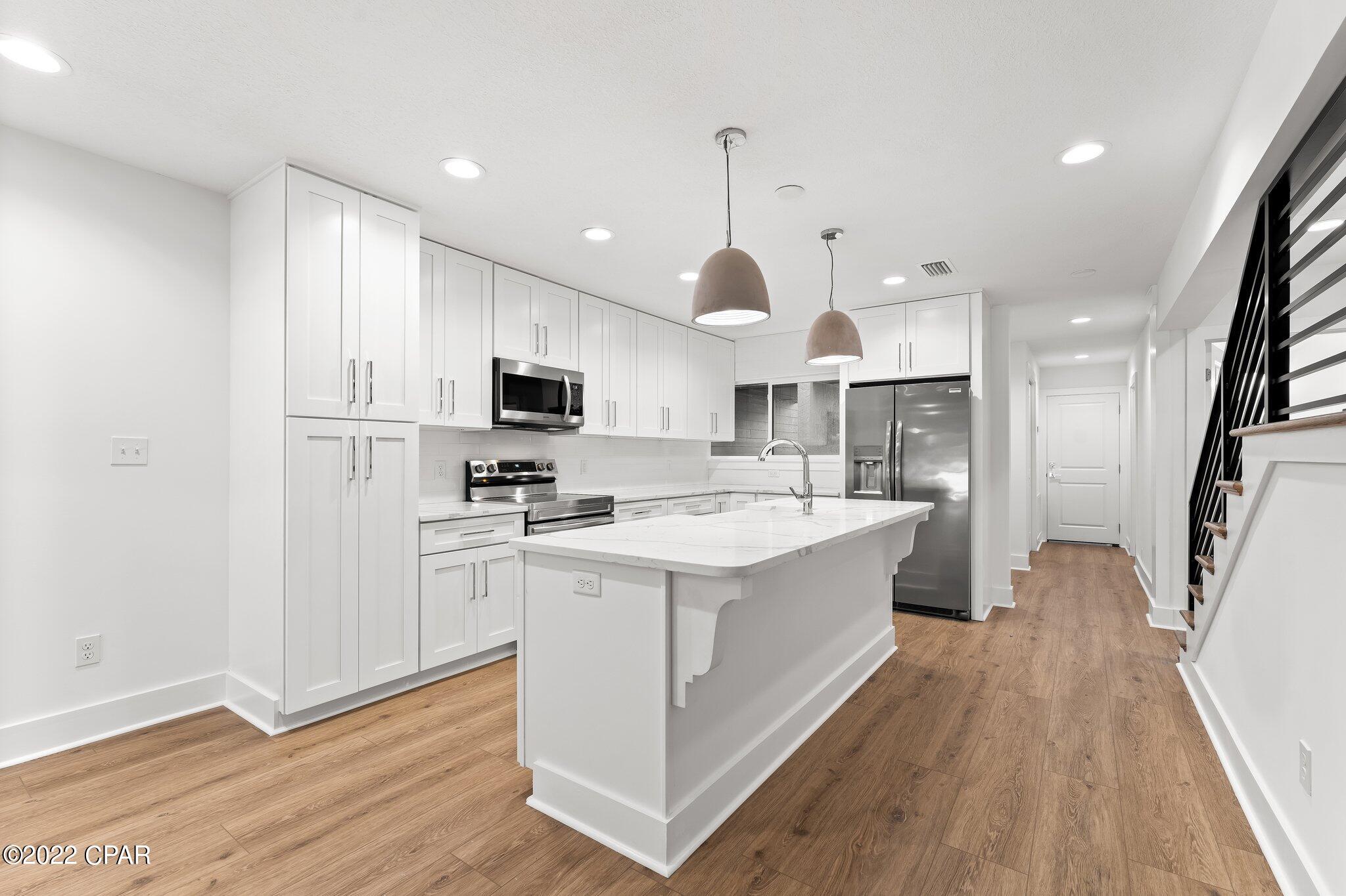 Bay Oaks Townhouses - Residential