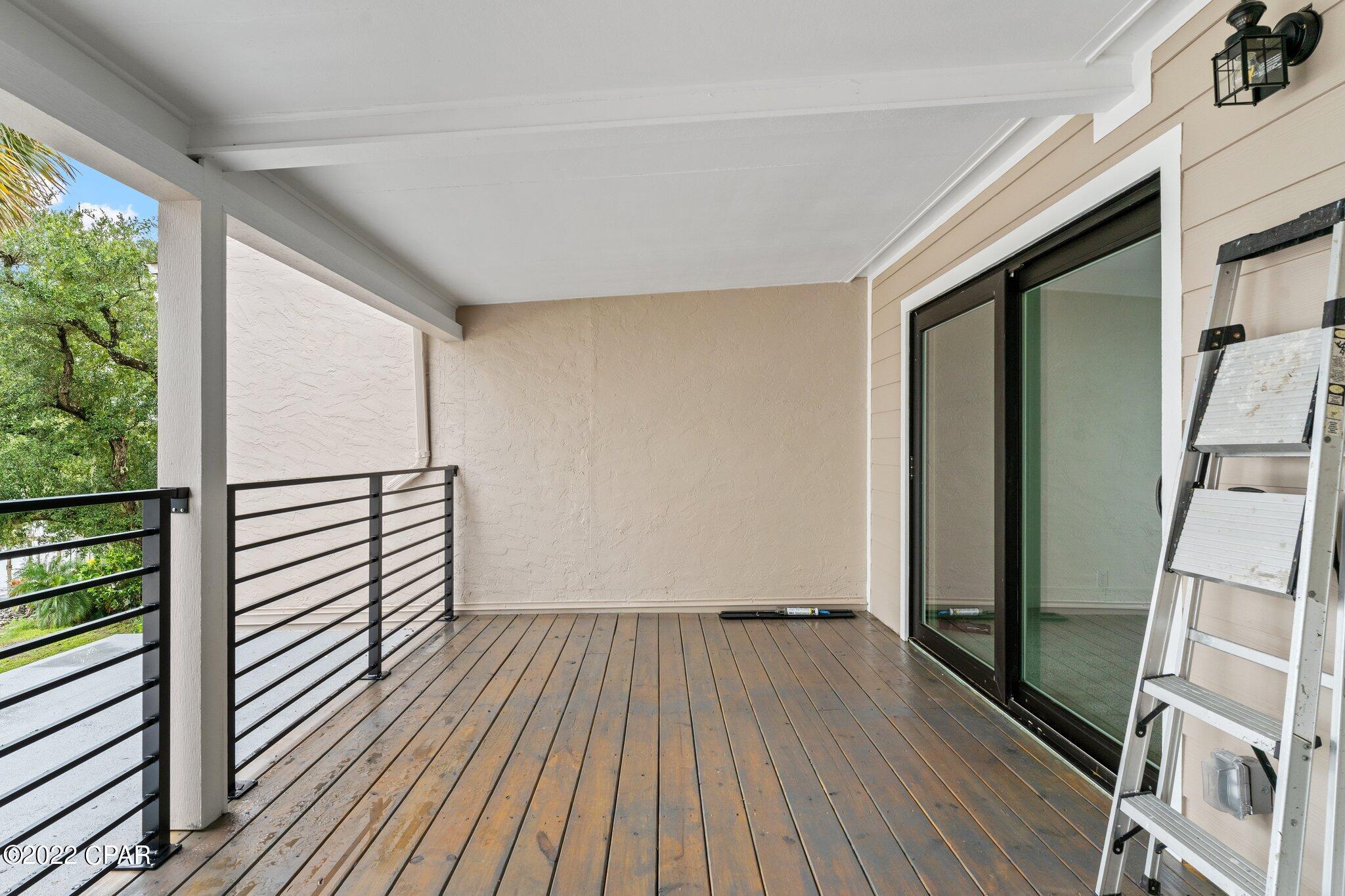 Bay Oaks Townhouses - Residential