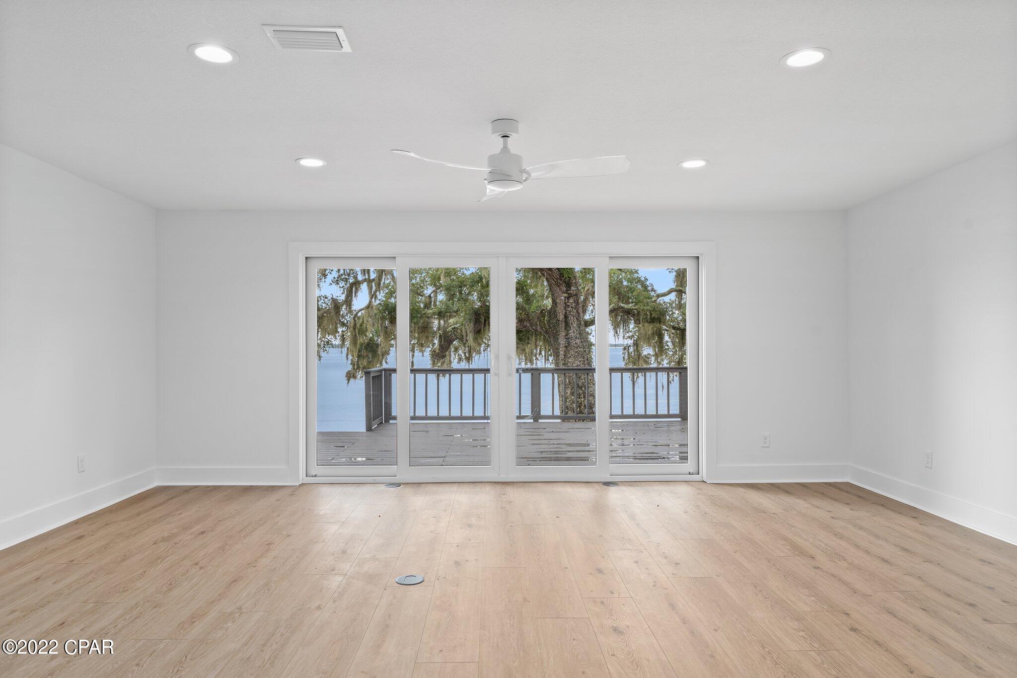 Bay Oaks Townhouses - Residential