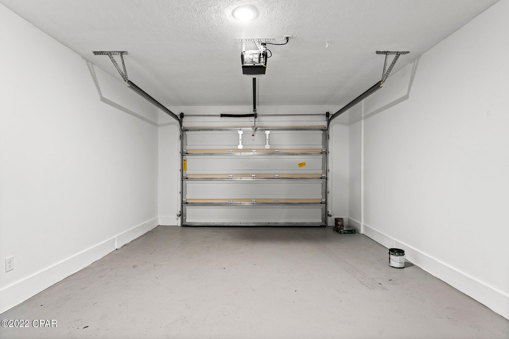 Bay Oaks Townhouses - Residential