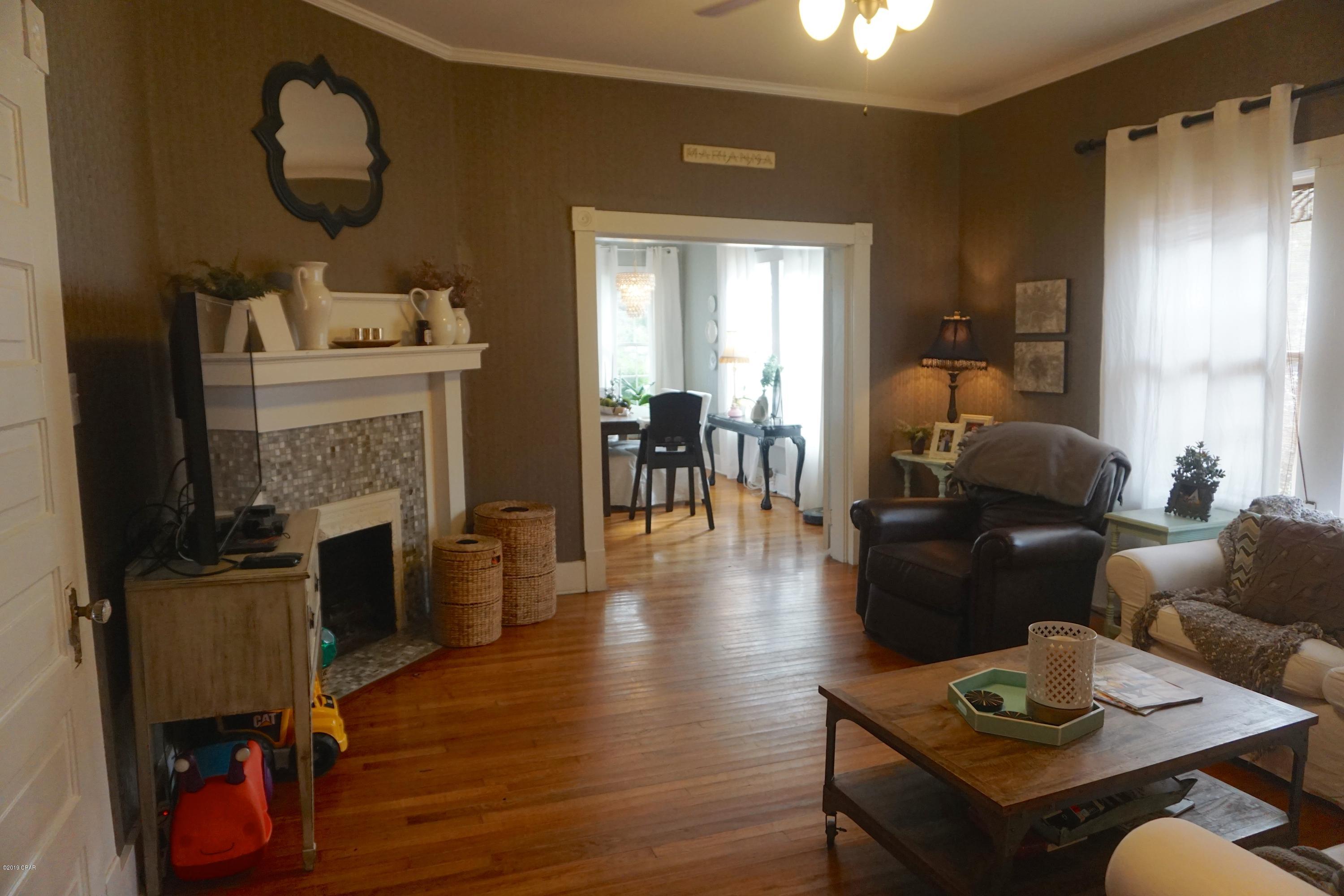 [No Recorded Subdiv] - Residential