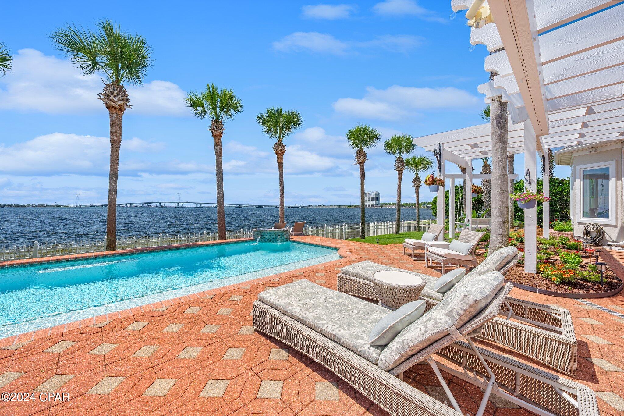 Dolphin Bay Ph I - Residential