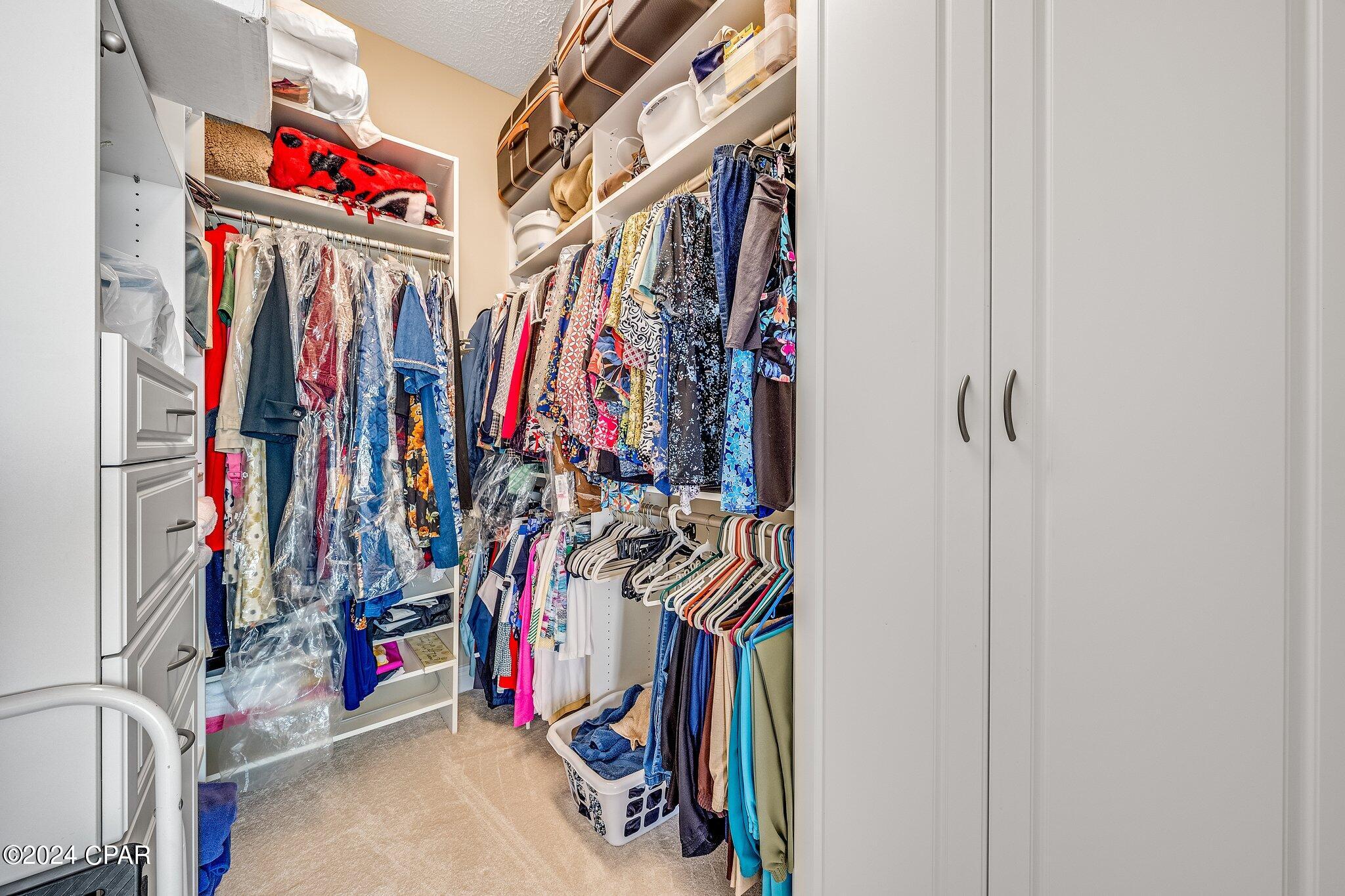 Dolphin Bay Ph I - Residential