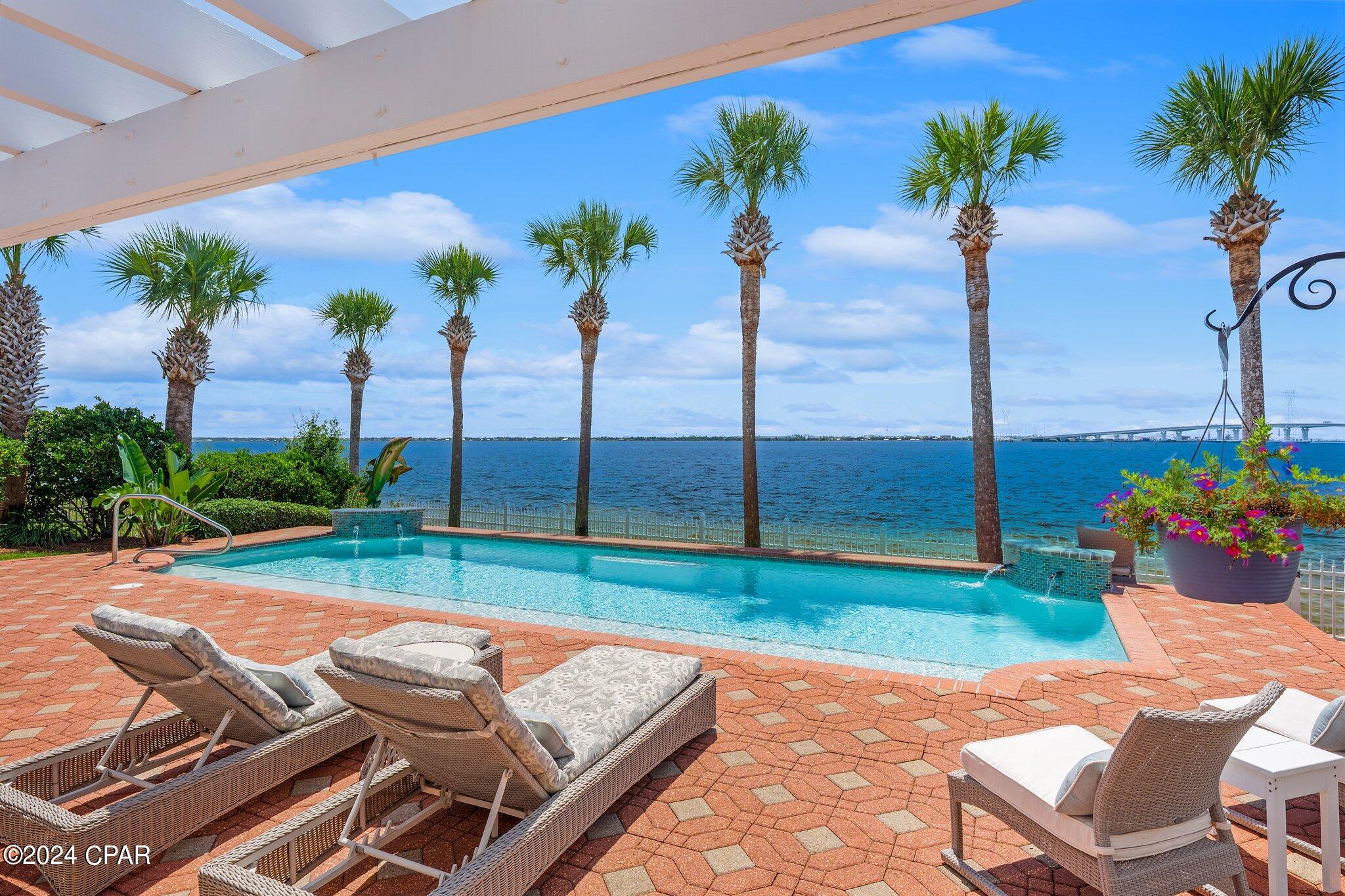 Dolphin Bay Ph I - Residential